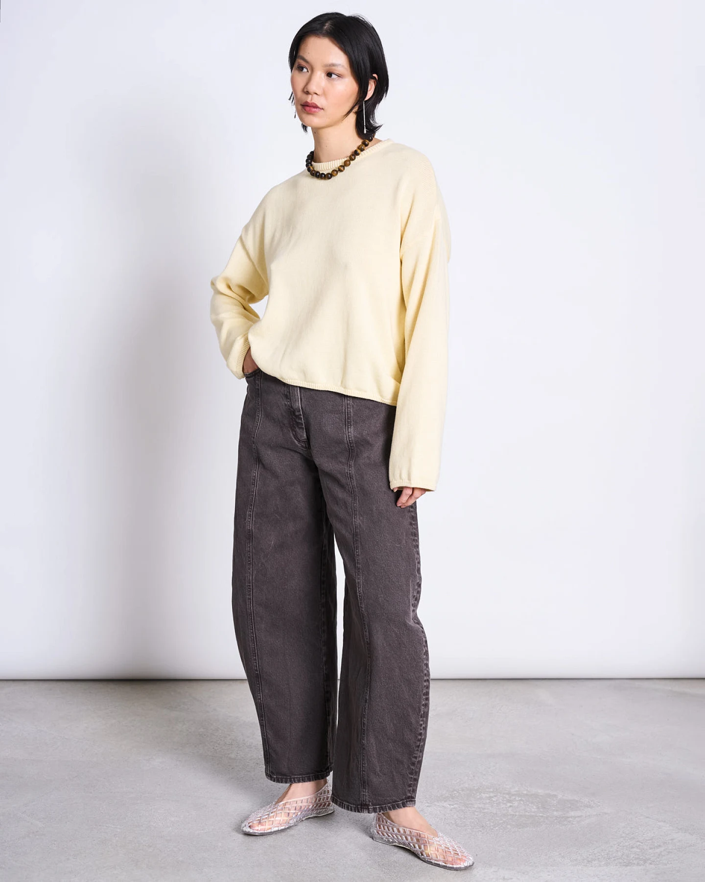JAN 'N JUNE Damen vegan Pullover Mit Rundhalsausschnitt Hoy Hellgelb – Ansicht 2