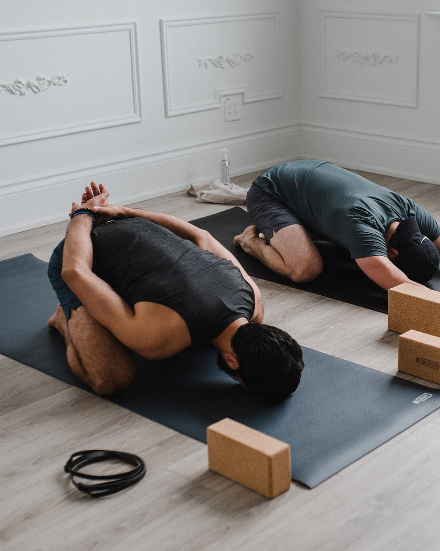 b halfmoon Yogamatte b mat everyday - Charcoal 180cm – Ansicht 3