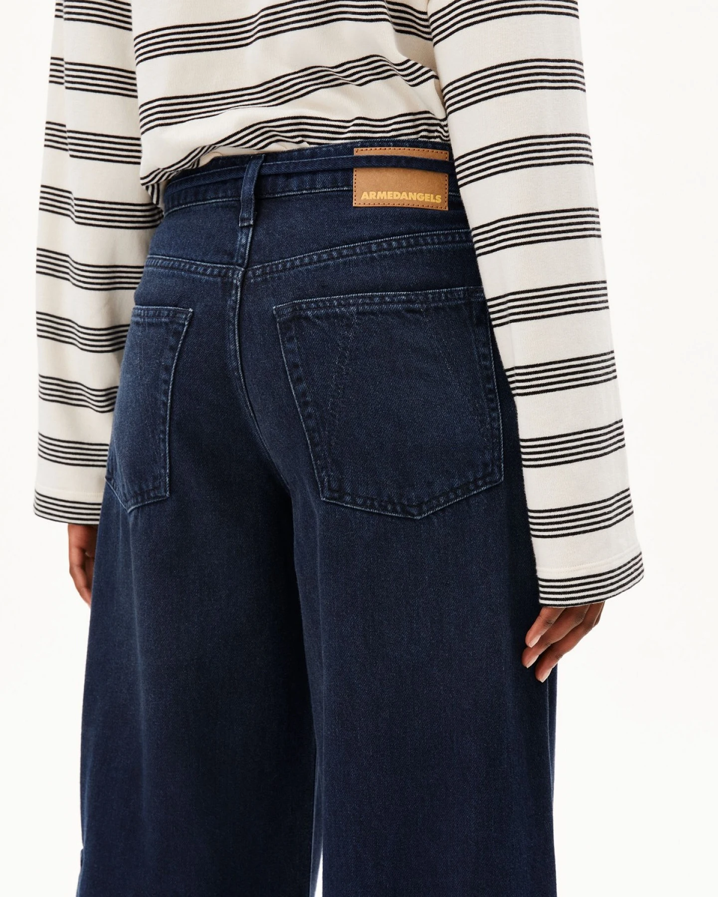 Jeans Astraeaas Mid Waist Wide Fluid Ink – Ansicht 4