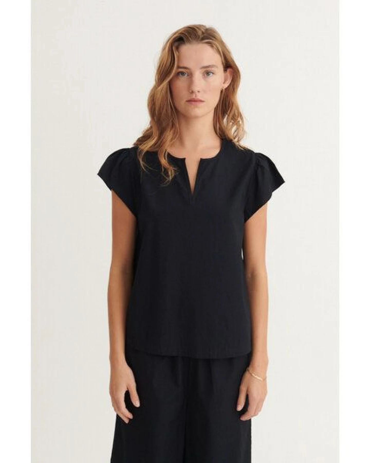 Basic Apparel Kurzarm Shirt SILJE Bluse aus Bio-Baumwolle – Ansicht 2