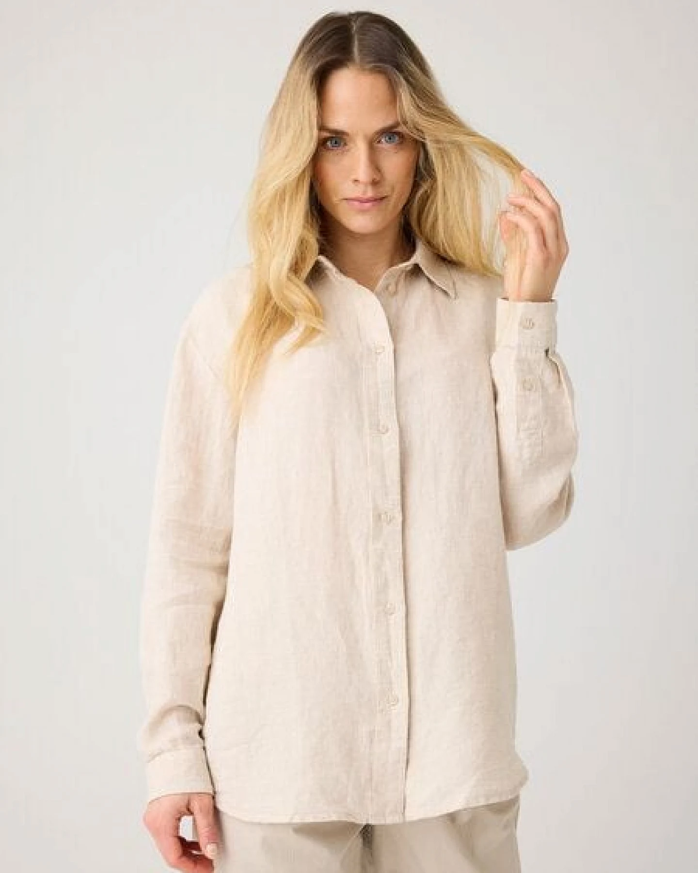 KnowledgeCotton Apparel Lockeres Leinenhemd mit langen Ärmeln - Bio-Leinen GOTS/Vegan – Ansicht 2