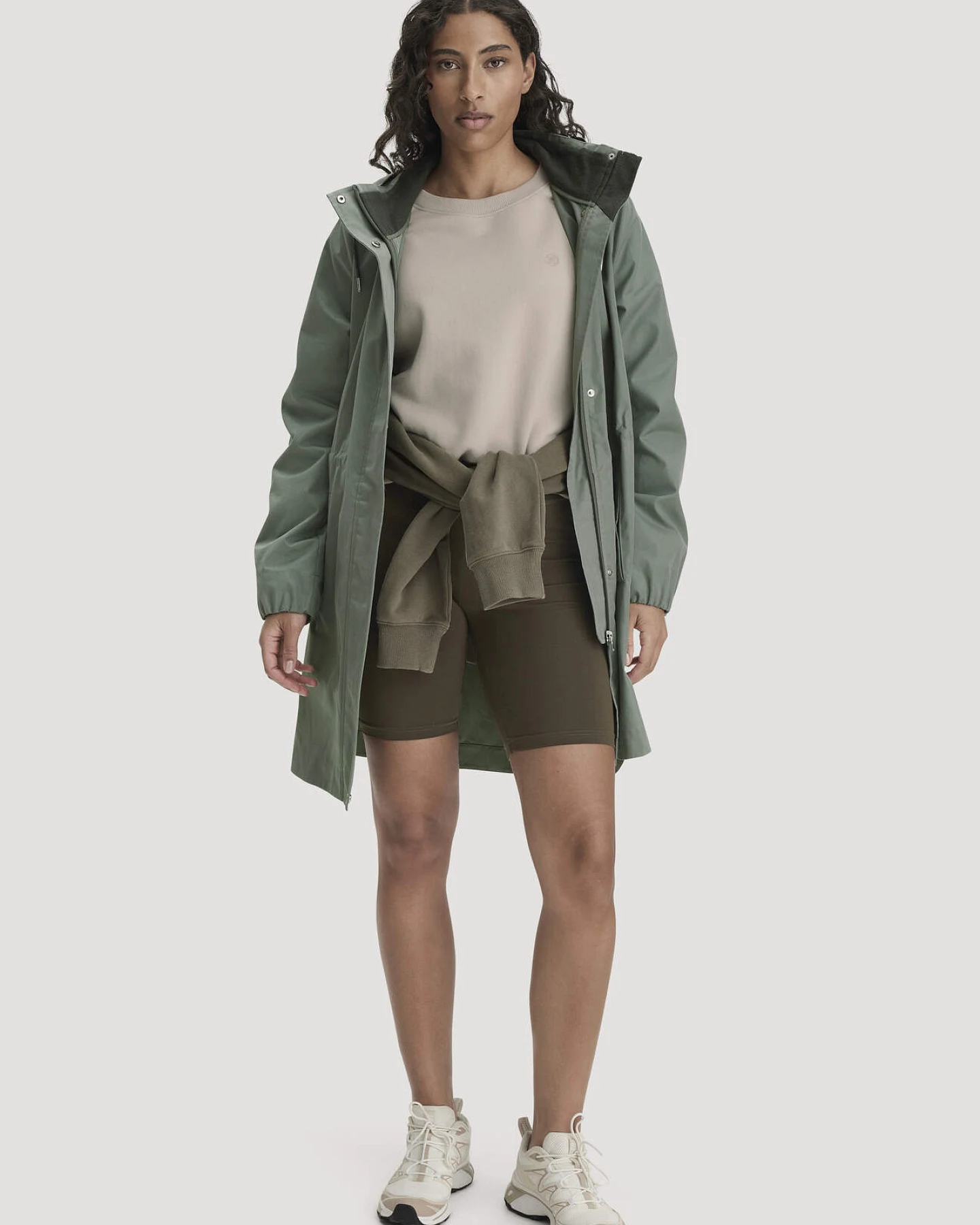 hessnatur Damen Allwetterparka Relaxed NATURESHELL aus Bio-Baumwolle - grün - Größe 42 – Ansicht 4