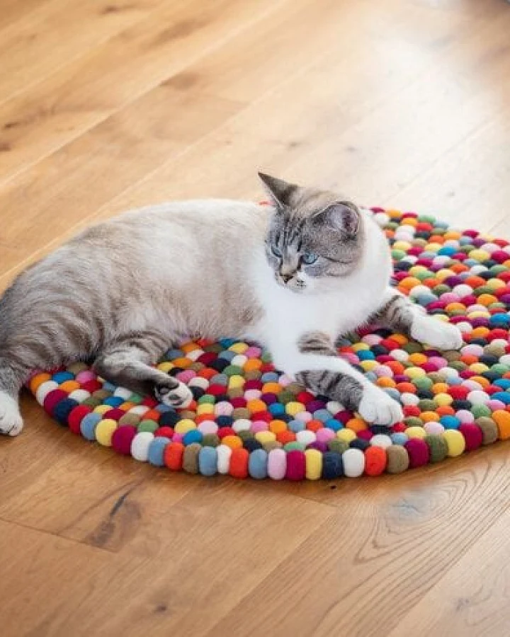 naturling Filz Katzenteppich 60cm - kuschelige Katzenliege auch für große Katzen