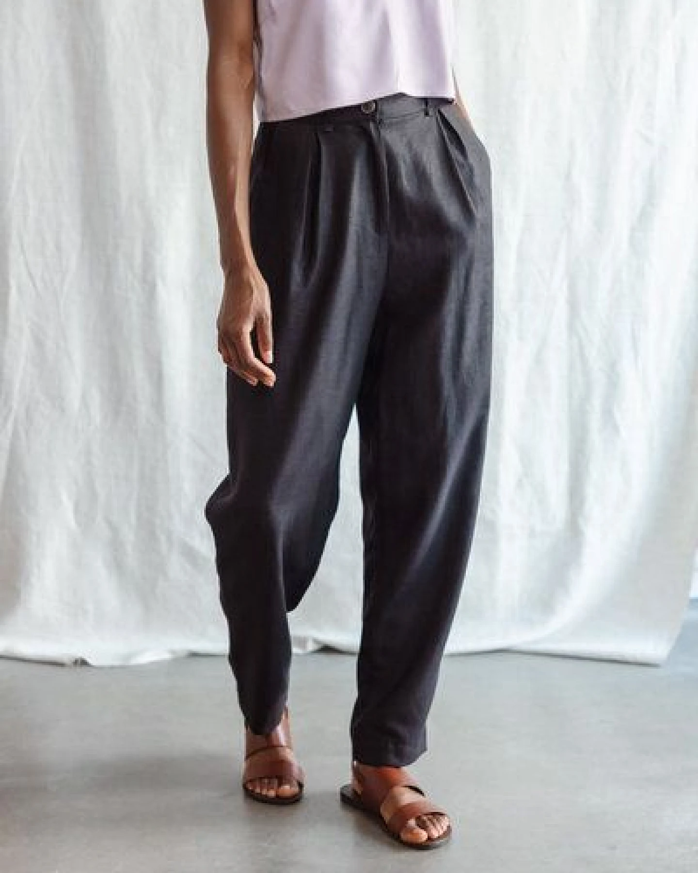Jyoti - Fair Works Hanf/Tencel Bundfaltenhose Vishraam – Ansicht 3
