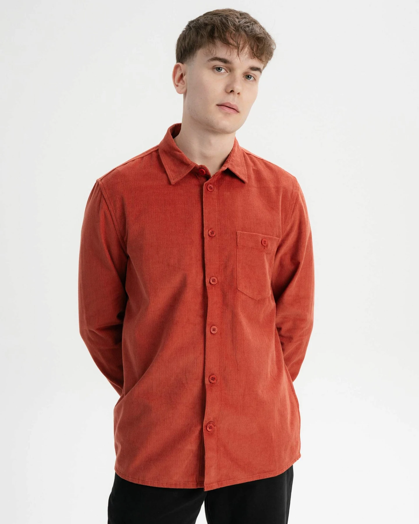 MELA Herren vegan Hemd Nimit Corduroy Rot – Ansicht 2