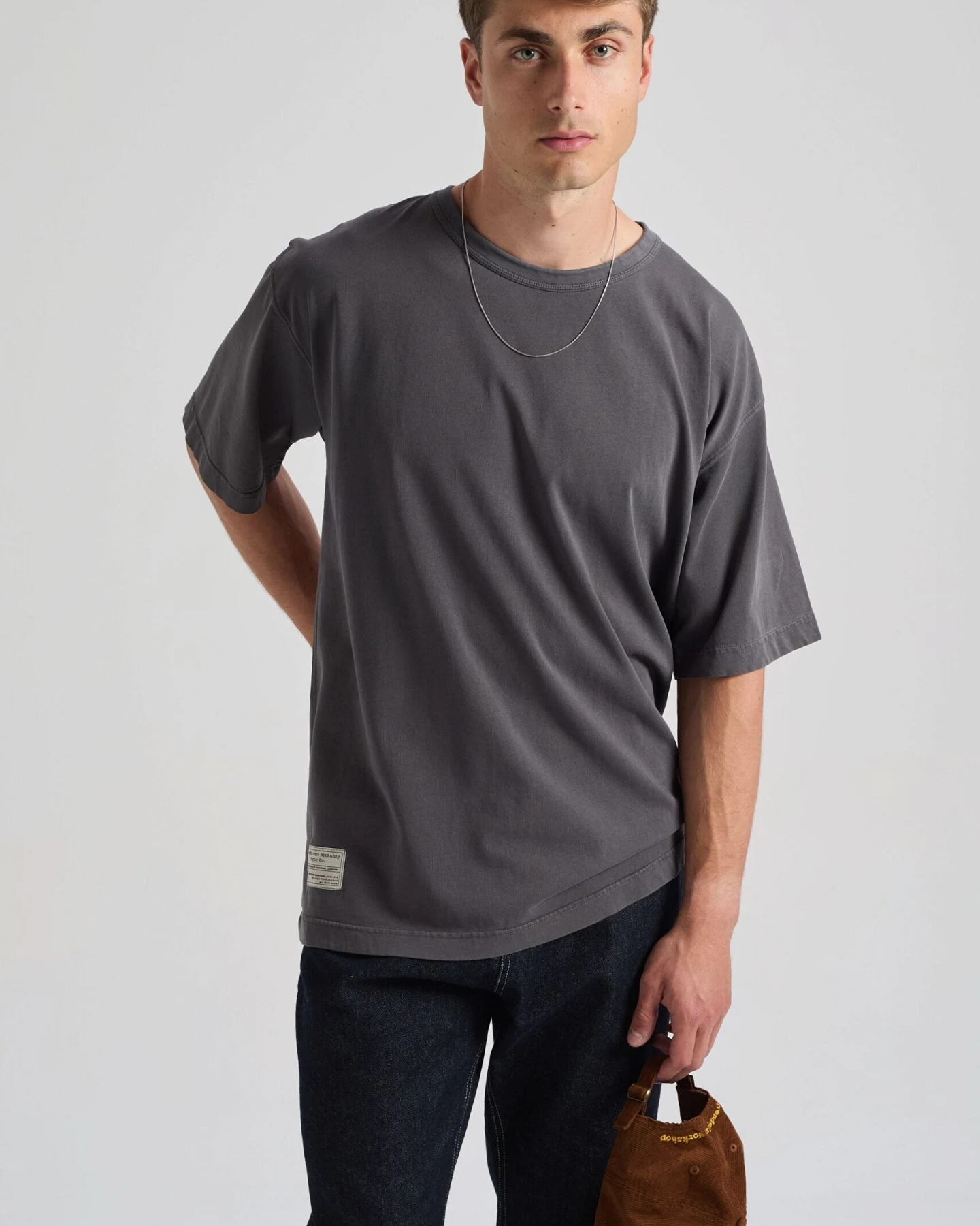 Trendsplant Herren vegan T-Shirt Von Supply Oversize In Der Farbe Forged Iron Grey – Ansicht 2
