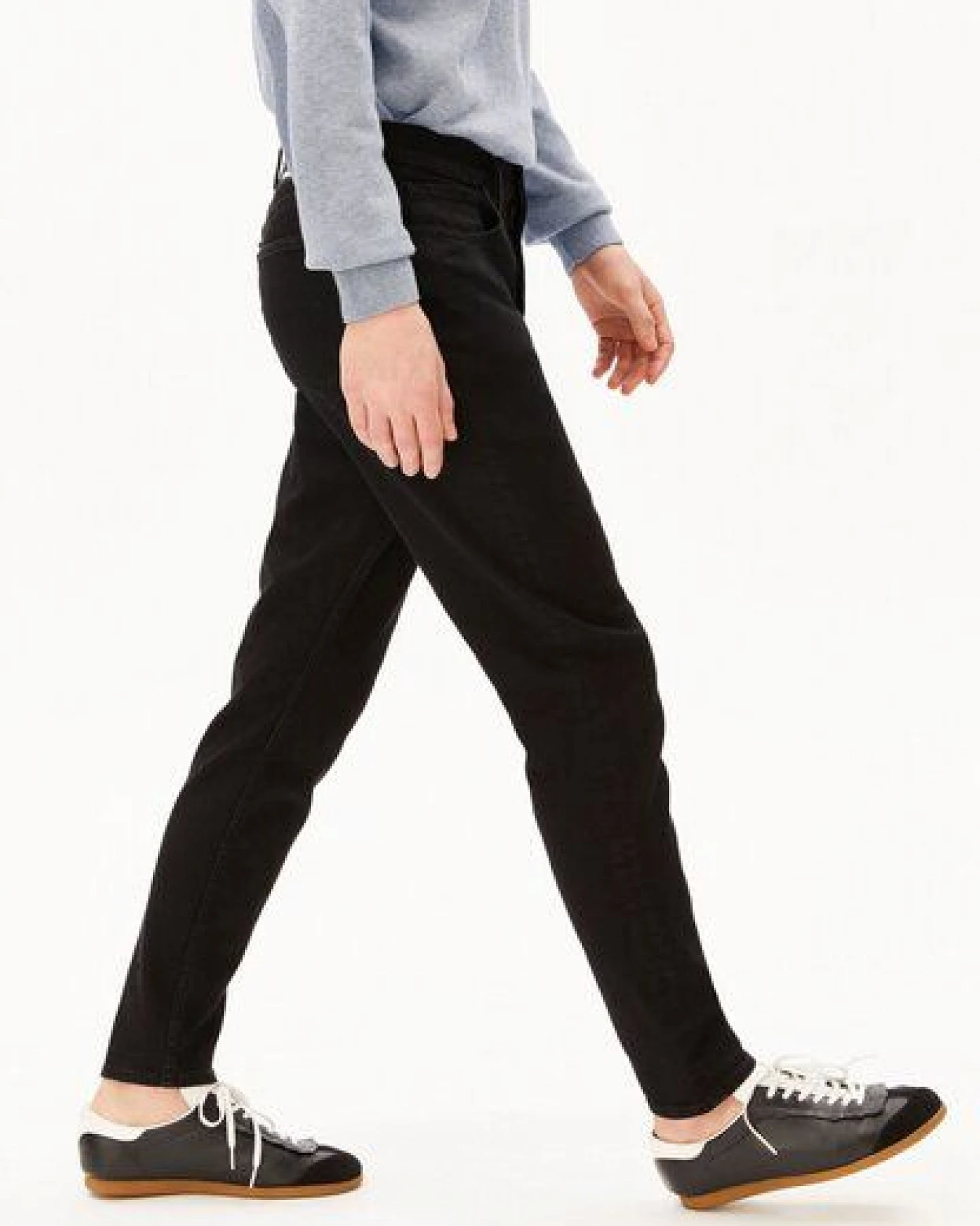 ARMEDANGELS AARJO TARPA Herren Tapered Fit Jeans – Ansicht 4