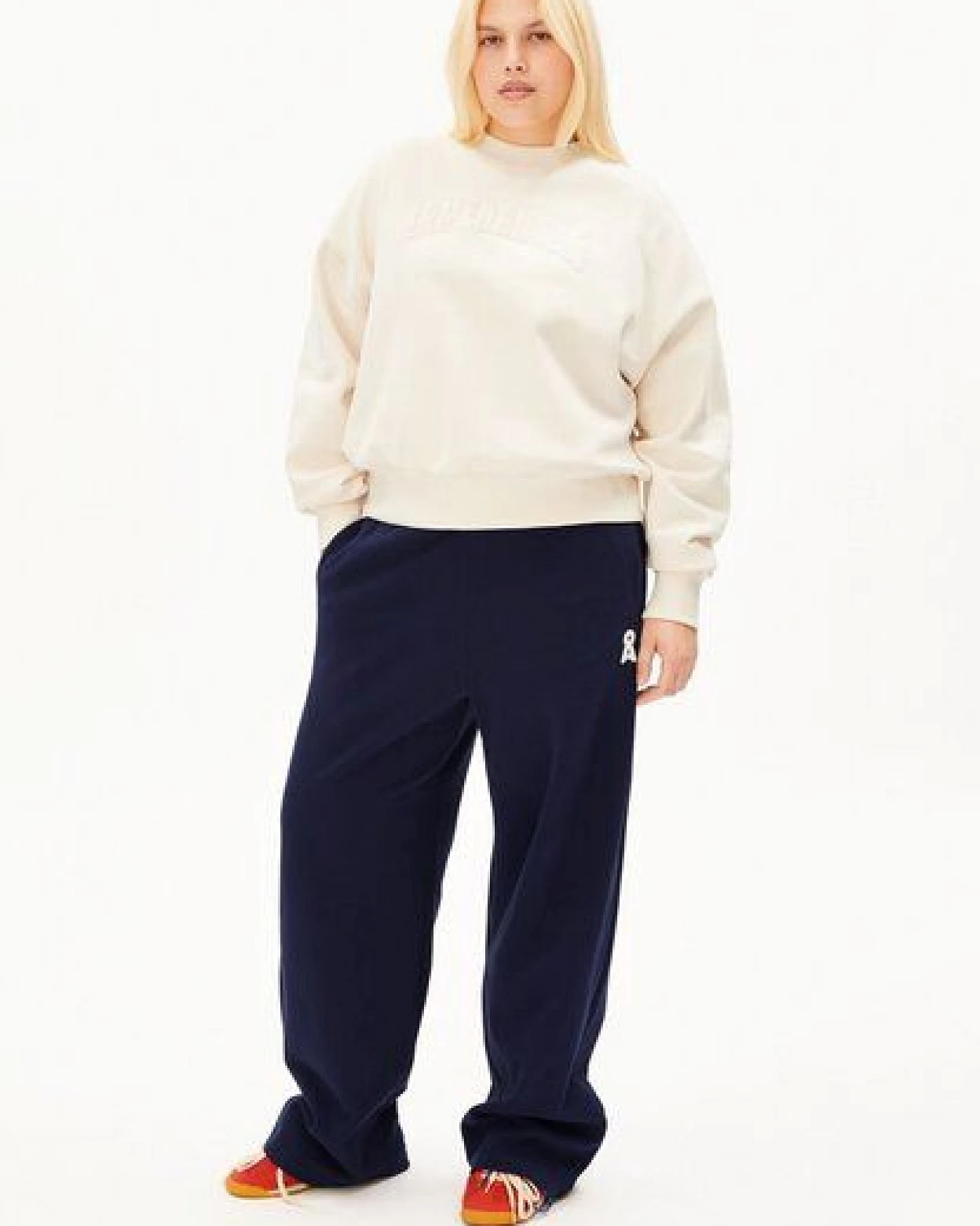 ARMEDANGELS ICONIC Å IVAARA Damen Sweathose aus Bio-Baumwolle – Ansicht 4