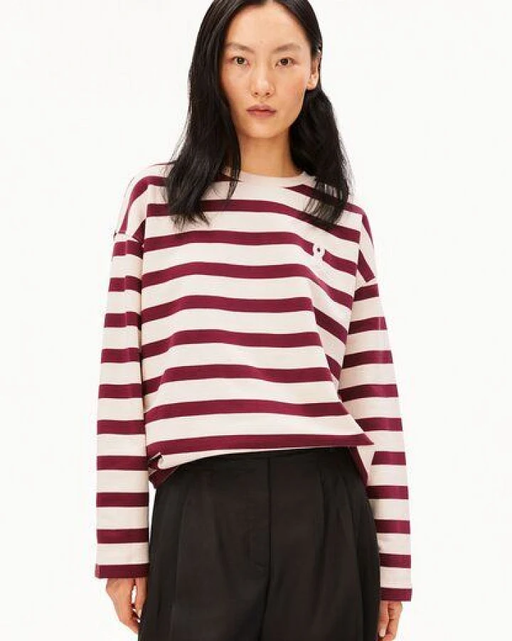 Undyed-Velvet Red
