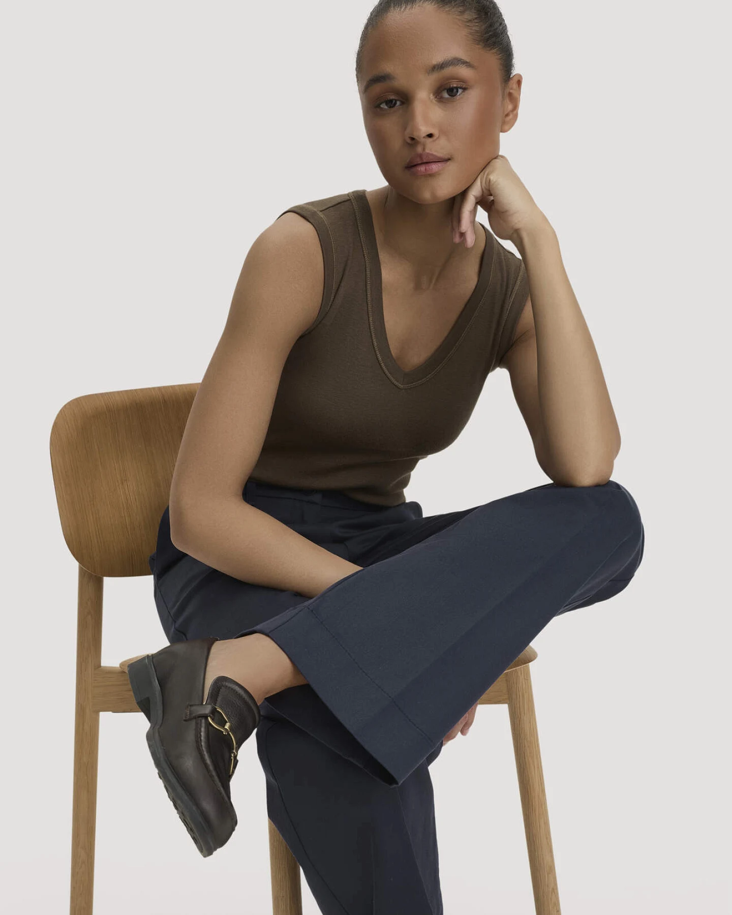 hessnatur Damen Hose Straight Leg Relaxed aus TENCEL™ Lyocell mit Bio-Baumwolle - blau - Größe 42 – Ansicht 4