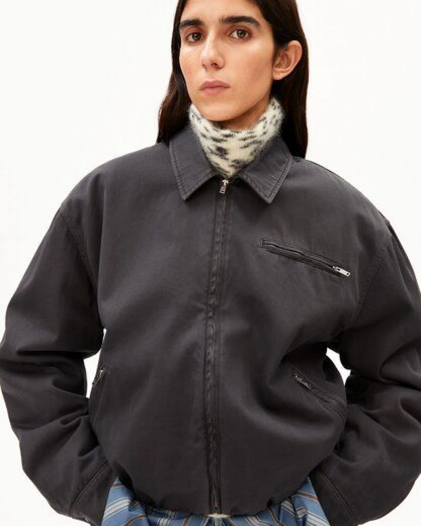 ARMEDANGELS ICONIC Å Damen Oversize-Jacke aus 100% Bio-Baumwolle – Ansicht 3