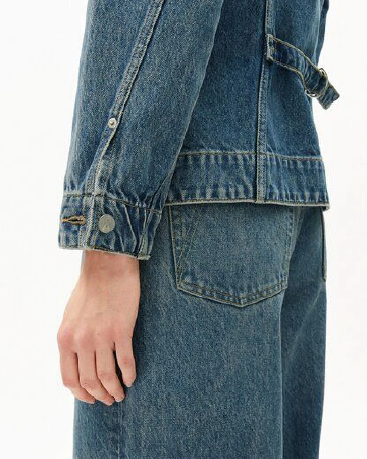 ARMEDANGELS STRUCTURED Damen Jeansjacke aus Bio-Baumwoll Mix – Ansicht 4