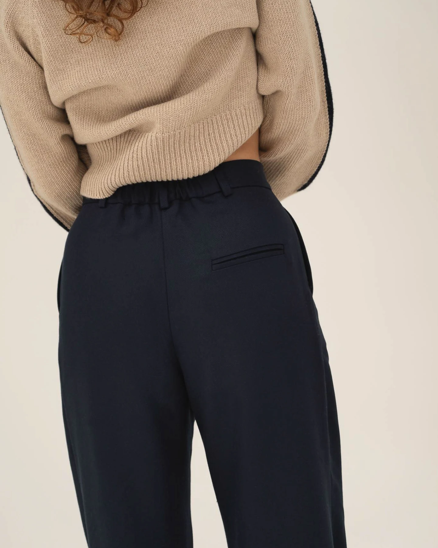 Näz Damen vegan Hose Mara Marineblau – Ansicht 2