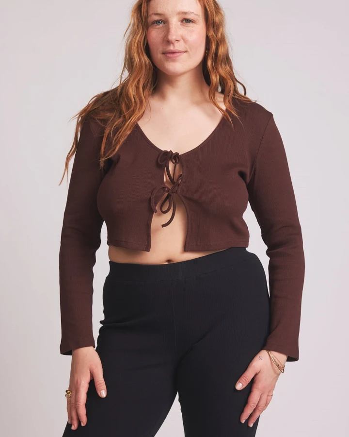 Baìge the Label Damen vegan Strickjacke Brit Mit Schnürung Zartbitter