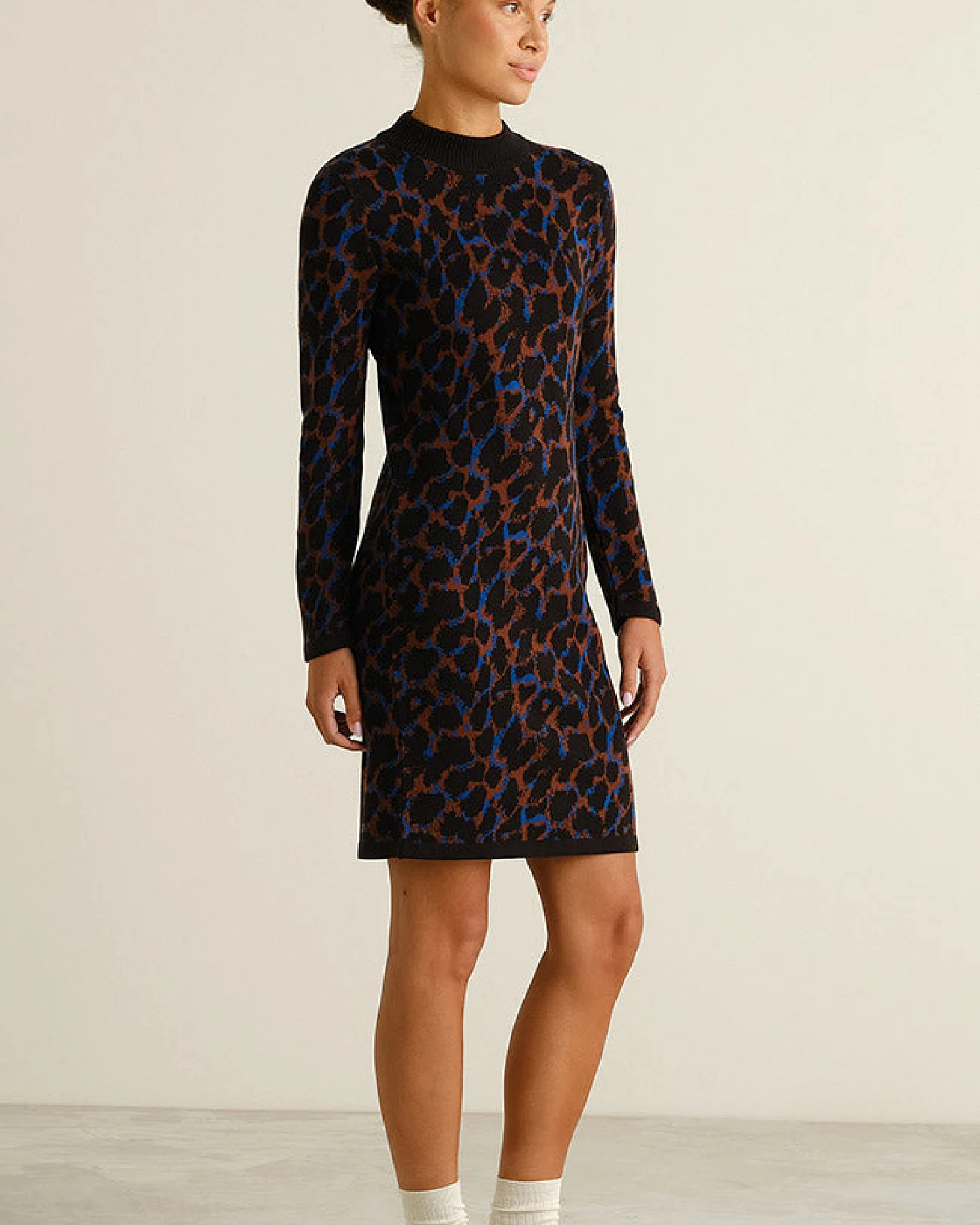 DEDICATED Damen vegan Kleid Lo Leopard Schwarz/Blau/Braun – Ansicht 2