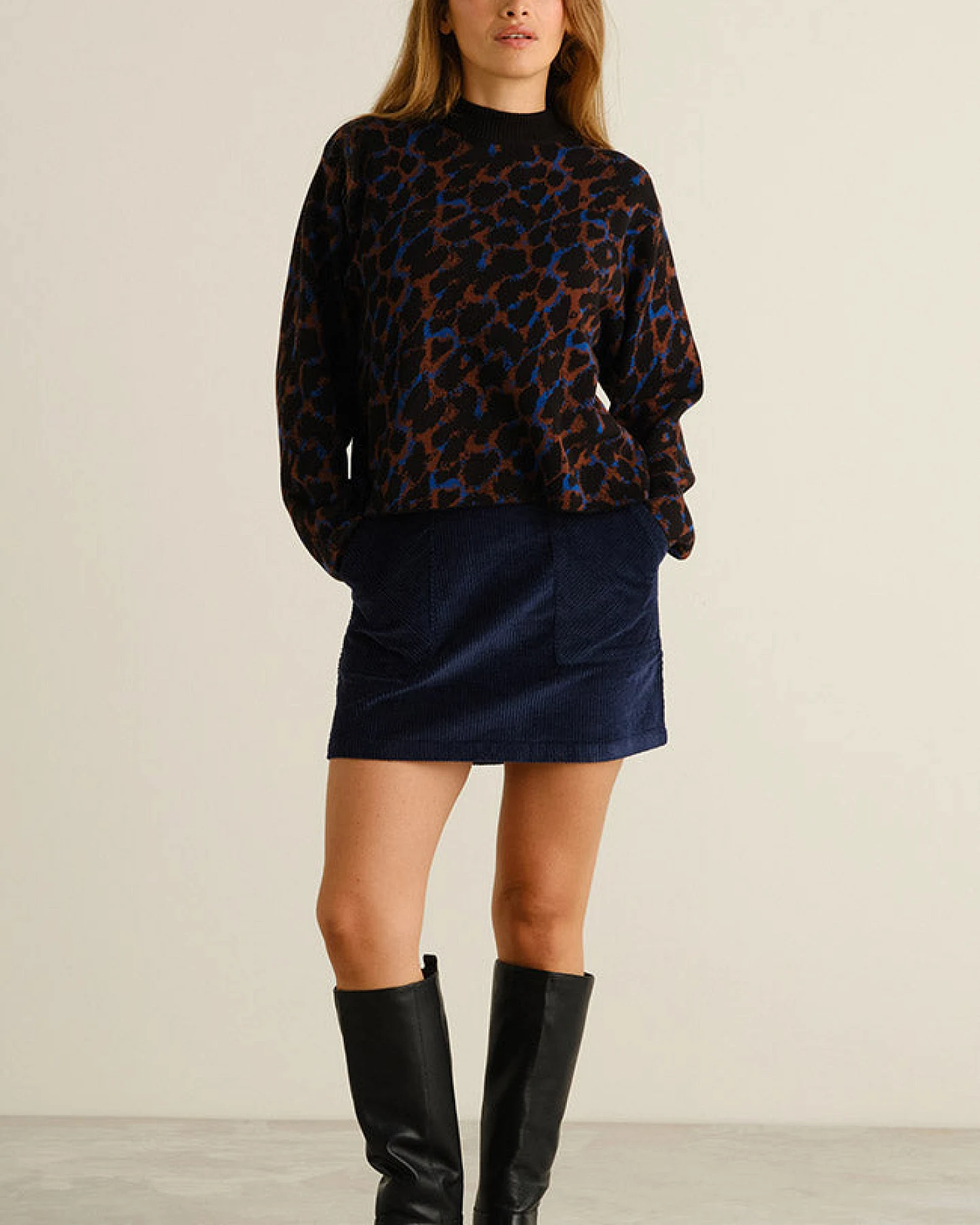 DEDICATED Damen vegan Pullover Limhamn Leopard Blau/Braun/Schwarz – Ansicht 2