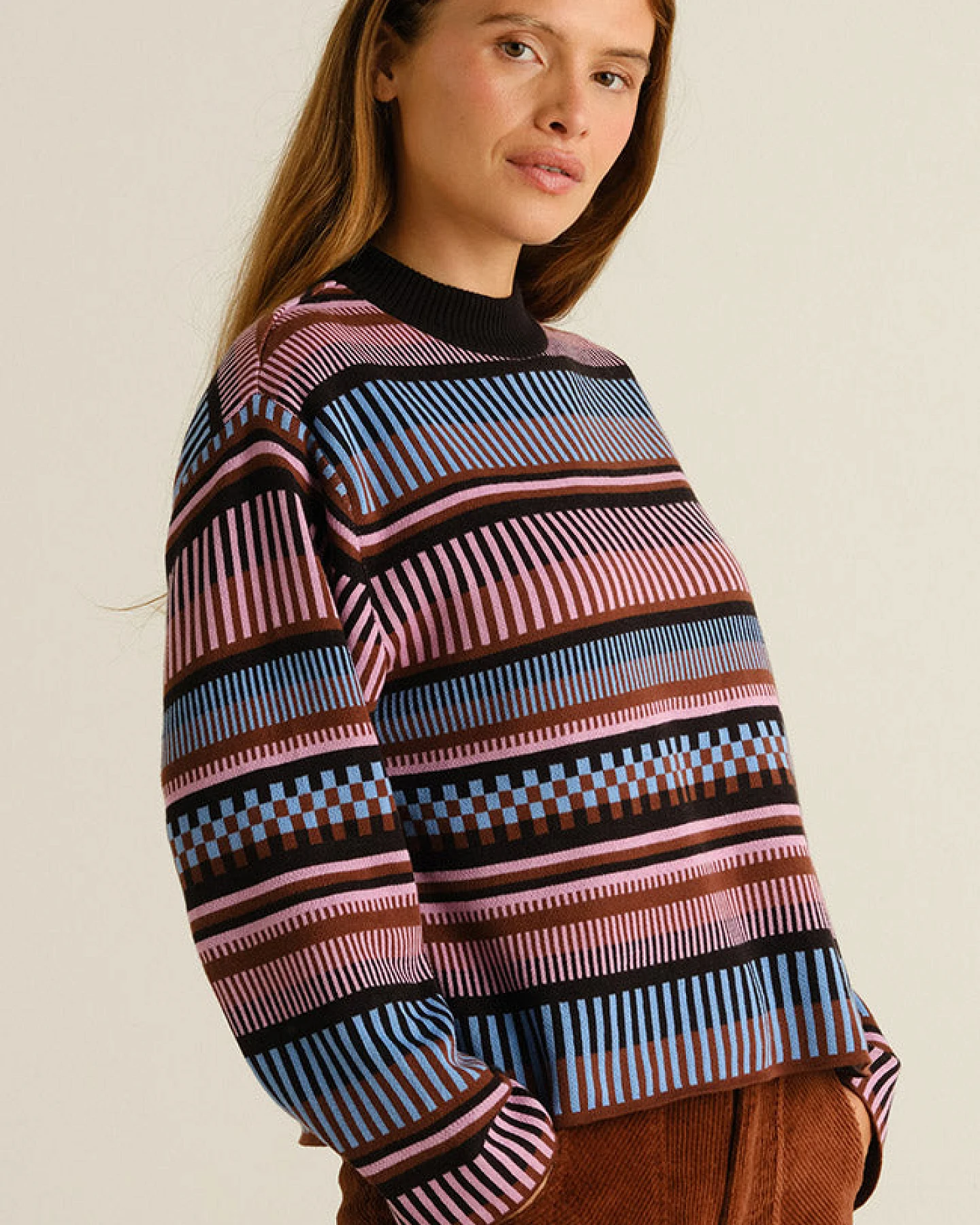 DEDICATED Damen vegan Pullover Limhamn Mit Gestrichelten Streifen – Rosa/Blau/Braun – Ansicht 2