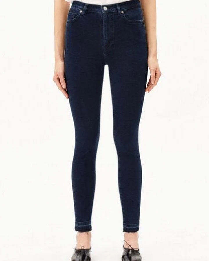ARMEDANGELS INGAA Damen Jeans aus Bio-Baumwoll Mix X-Stretch