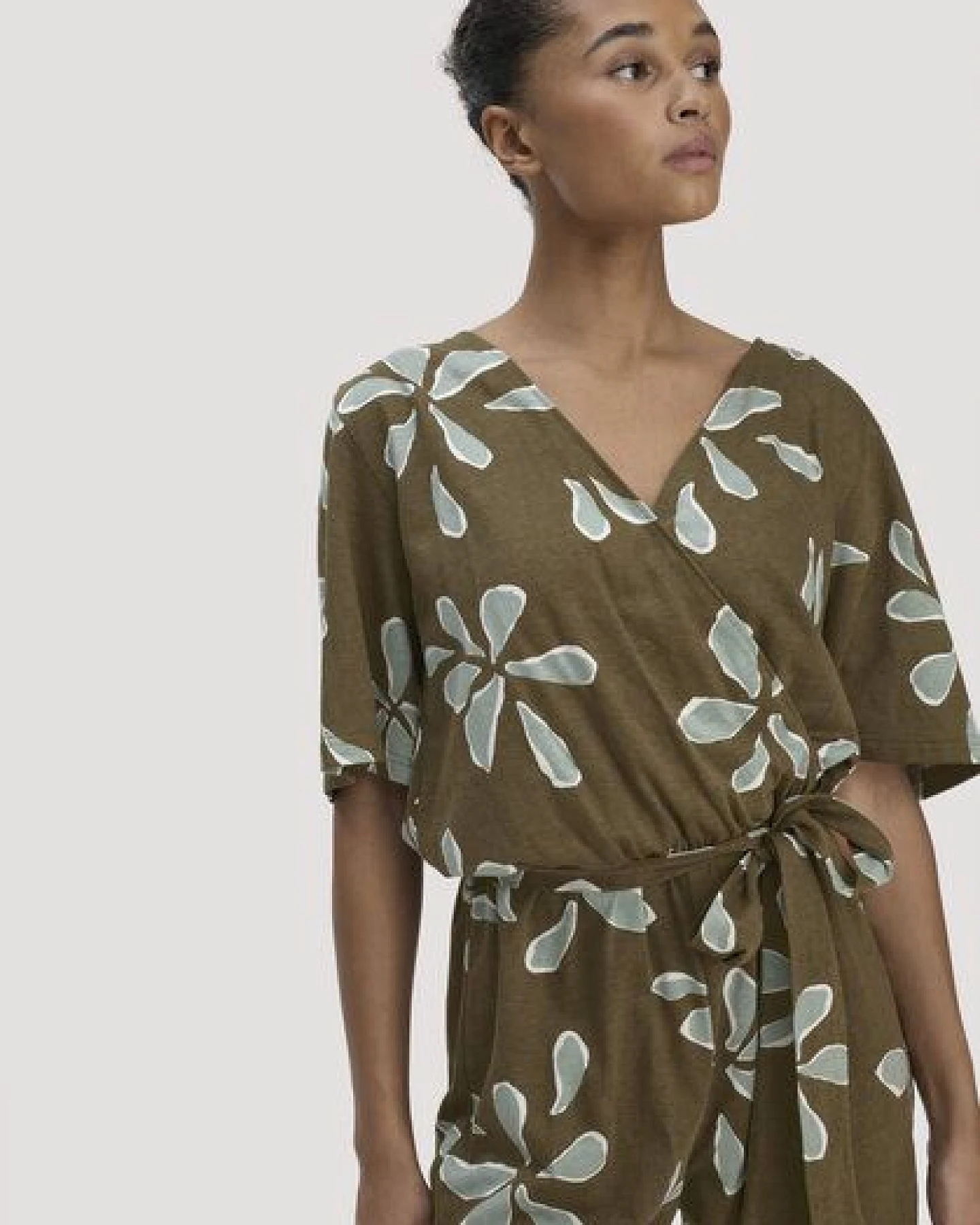 hessnatur Print Jersey Overall Regular aus reiner Bio-Baumwolle – Ansicht 2