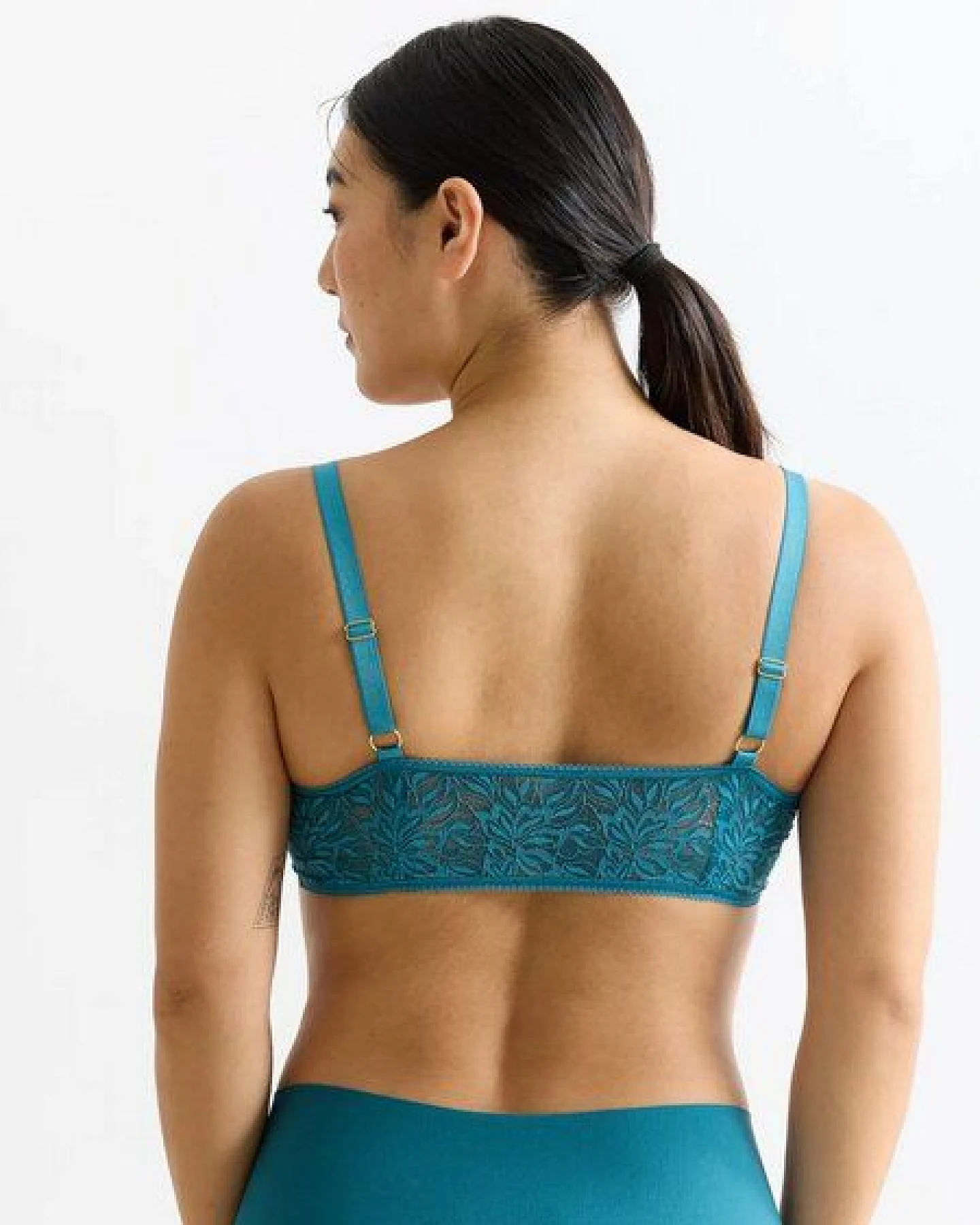 erlich textil Iconic Lace bügelloses Bandeau Bralette mit Spitze aus abbaubarem Polyamid, made in Europe – Ansicht 2