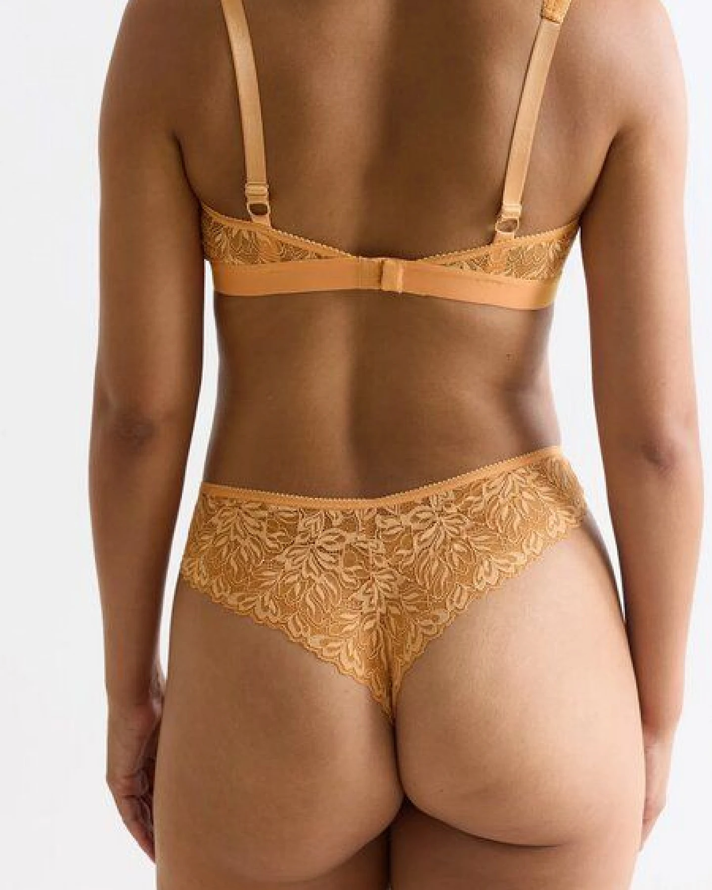 erlich textil Iconic Lace High Waist Brazil String mit Spitze aus abbaubarem Polyamid, made in Europe – Ansicht 3