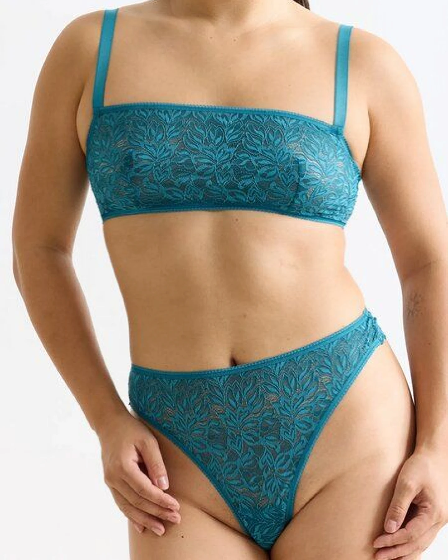 erlich textil Iconic Lace High Waist Brazil String mit Spitze aus abbaubarem Polyamid, made in Europe – Ansicht 3