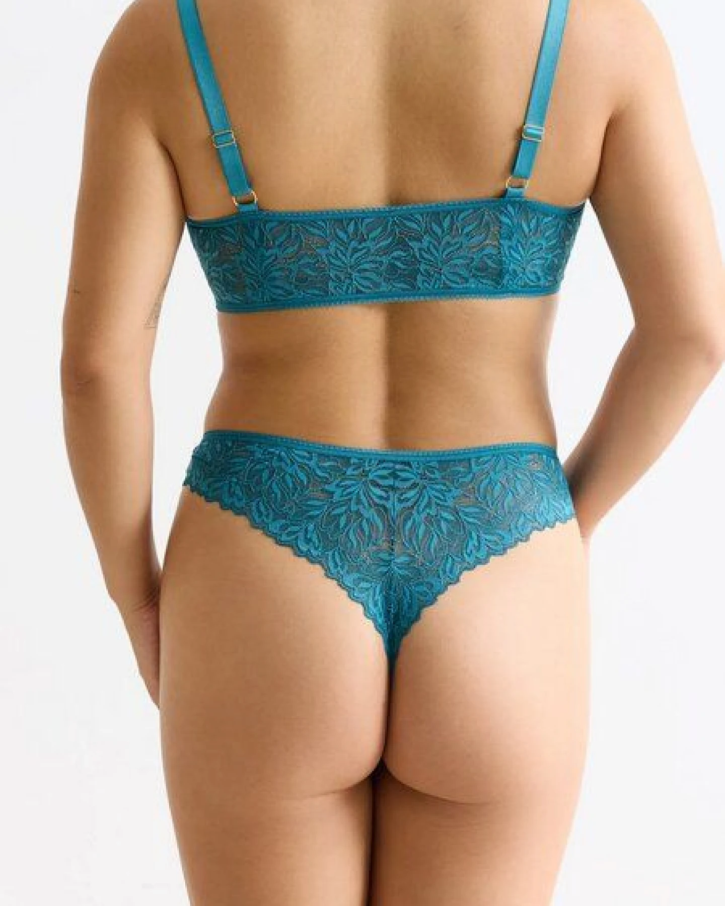 erlich textil Iconic Lace High Waist Brazil String mit Spitze aus abbaubarem Polyamid, made in Europe – Ansicht 4