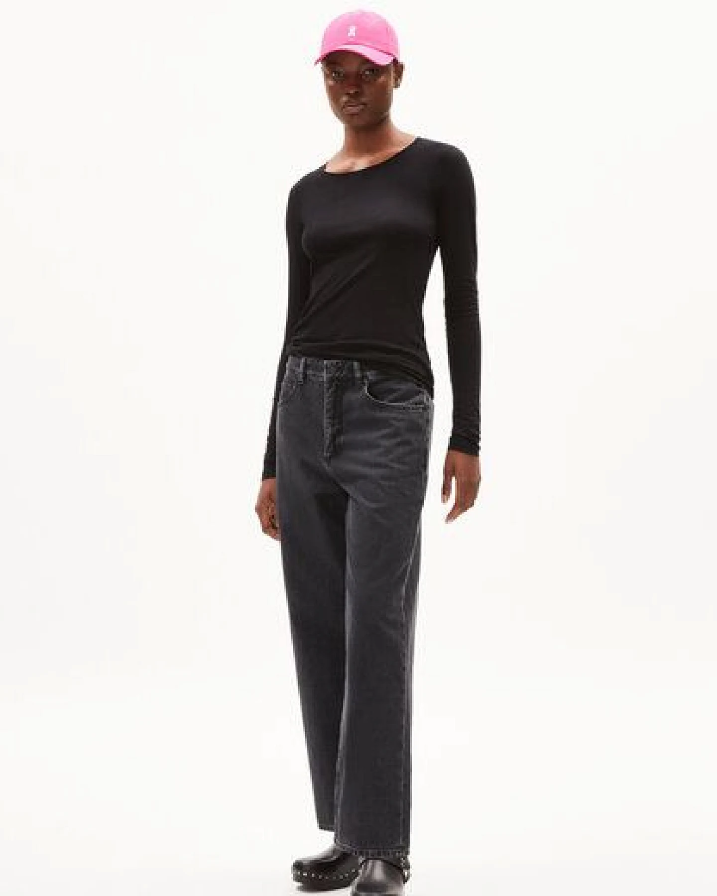ARMEDANGELS ENRICCAA SOFT Damen Longsleeve Slim Fit aus Bio-Baumwolle – Ansicht 4