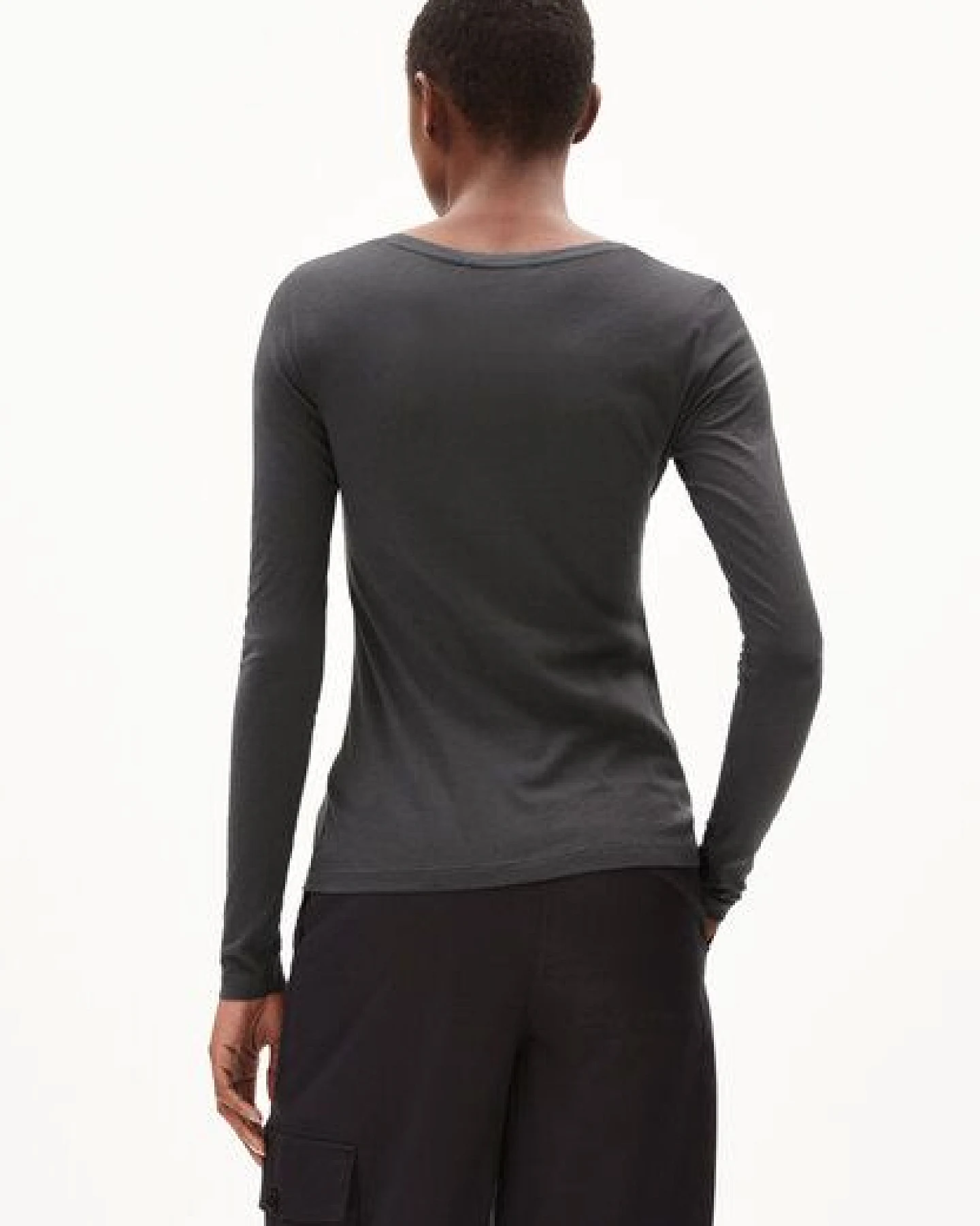 ARMEDANGELS ENRICCAA SOFT Damen Longsleeve Slim Fit aus Bio-Baumwolle – Ansicht 2