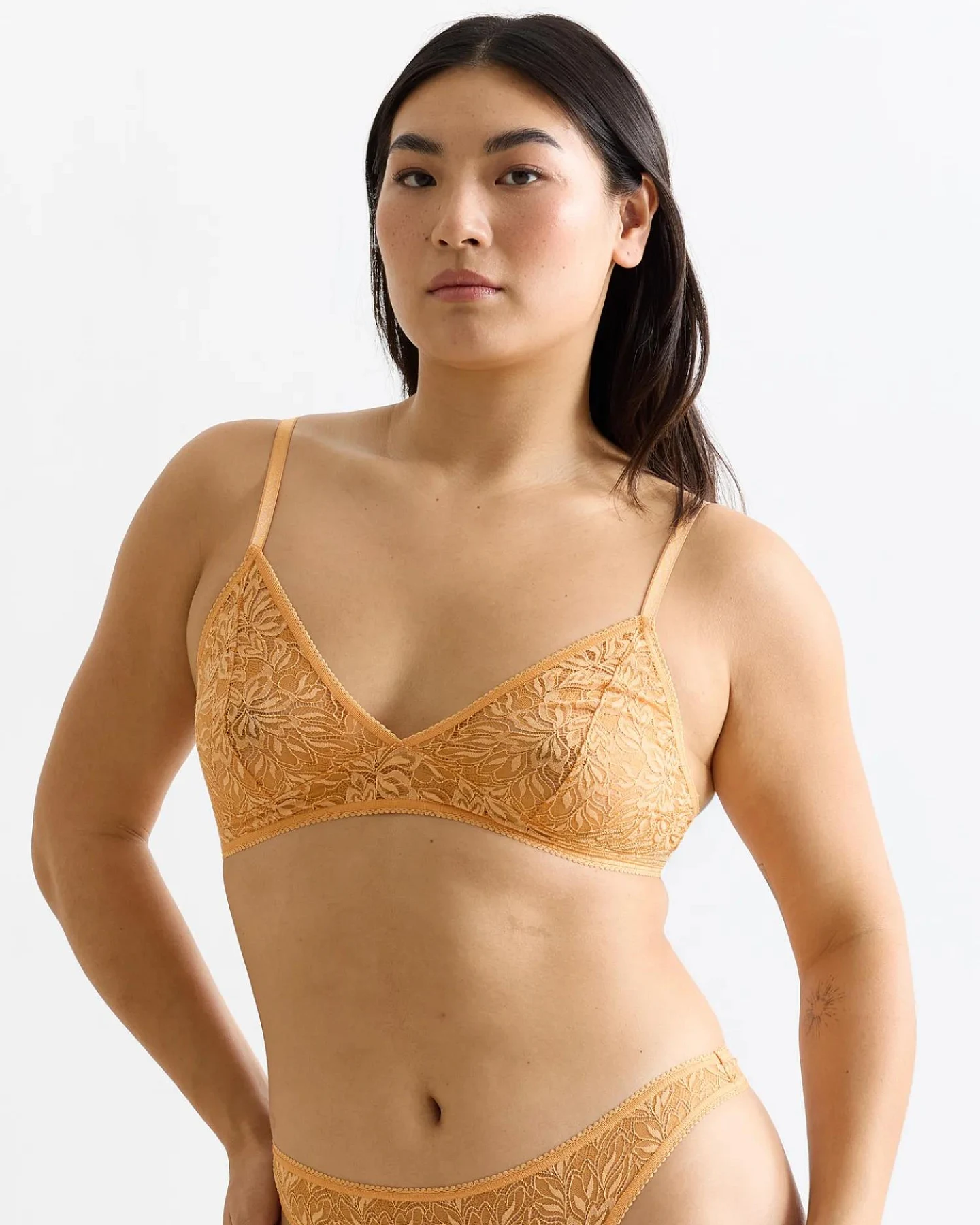 erlich textil Iconic Lace Triangel BH für Frauen aus Polyamid in tiefseeblau – Ansicht 2