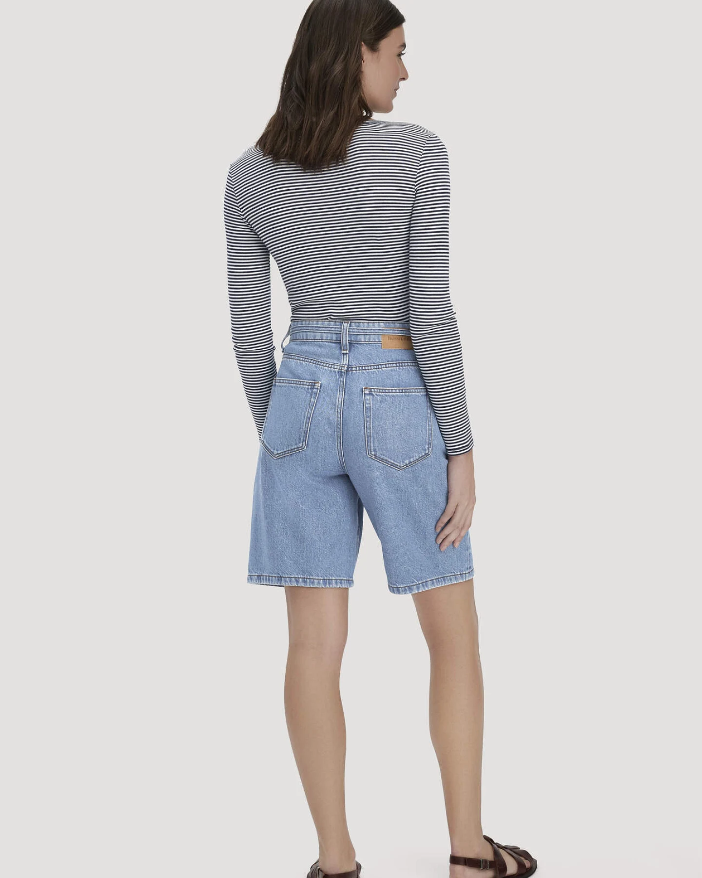 hessnatur Damen Jeans Bermuda aus Bio-Baumwolle mit TENCEL™ Lyocell - blau - Größe 31 – Ansicht 2