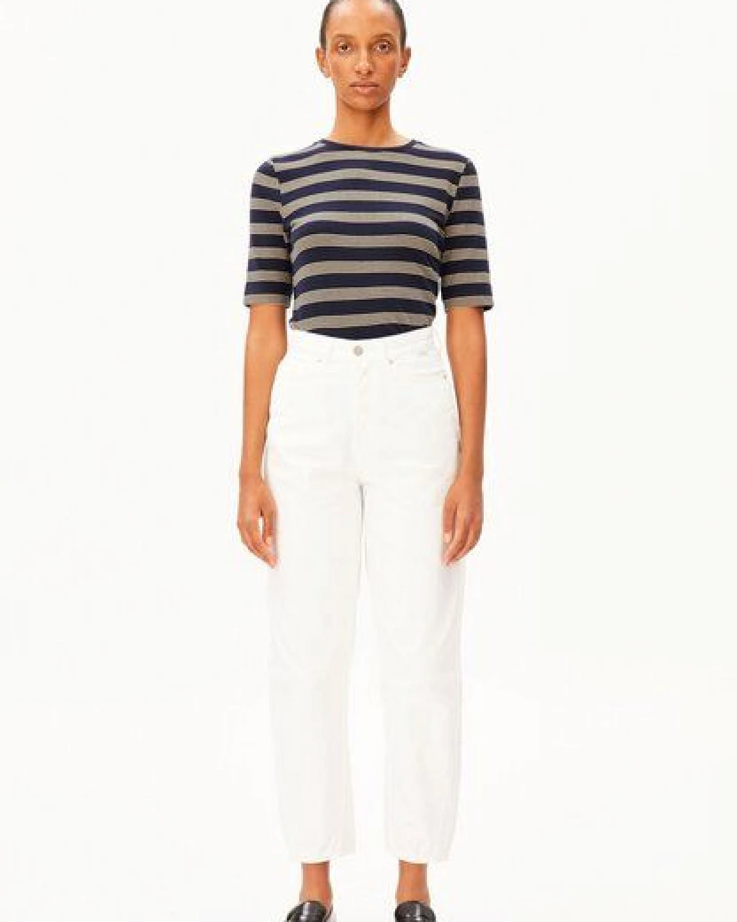 ARMEDANGELS JAANISARA FINE STRIPE Damen T-Shirt aus Bio-Baumwoll Mix – Ansicht 3