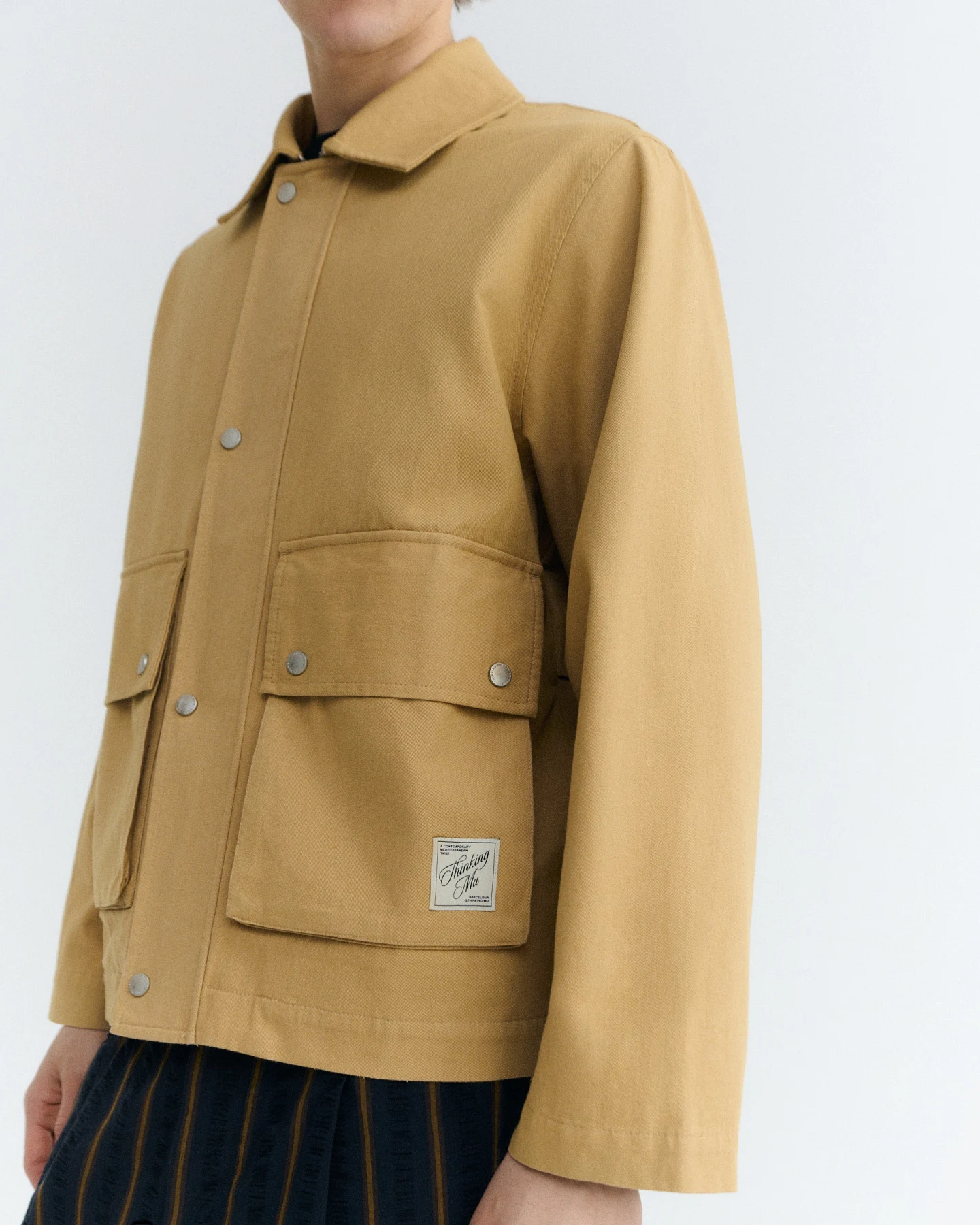 Thinking MU Herren vegan Jacke Oversize Callum Kamelbraun – Ansicht 2