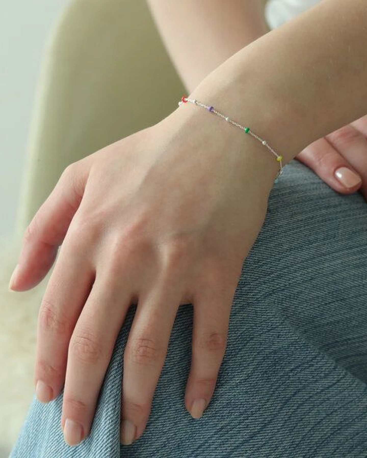 BELLYBIRD Jewellery Armband - feine Kugelkette mit Emaille, 925 Sterlingsilber, vergoldet – Ansicht 3