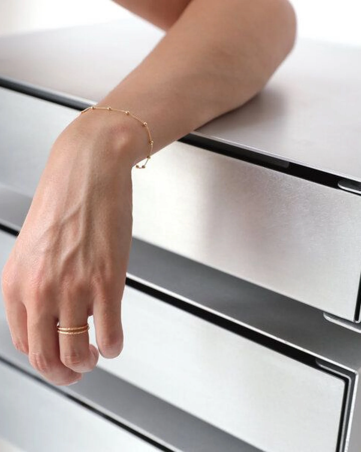 BELLYBIRD Jewellery Armband - feine Kugelkette, 925 Sterlingsilber, vergoldet – Ansicht 2