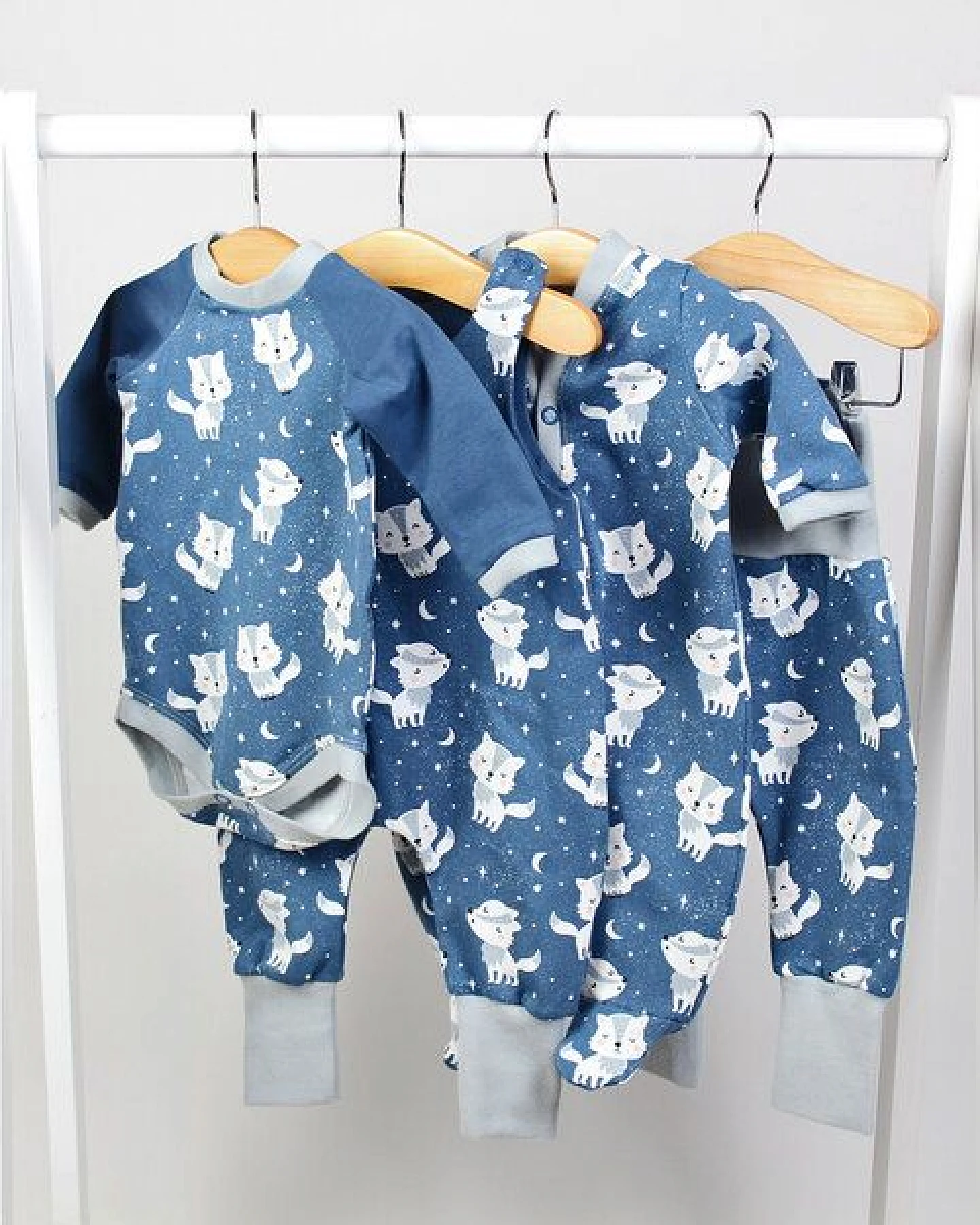Sternchenwolke BIO Hoodie "Wölfchen" – Ansicht 4