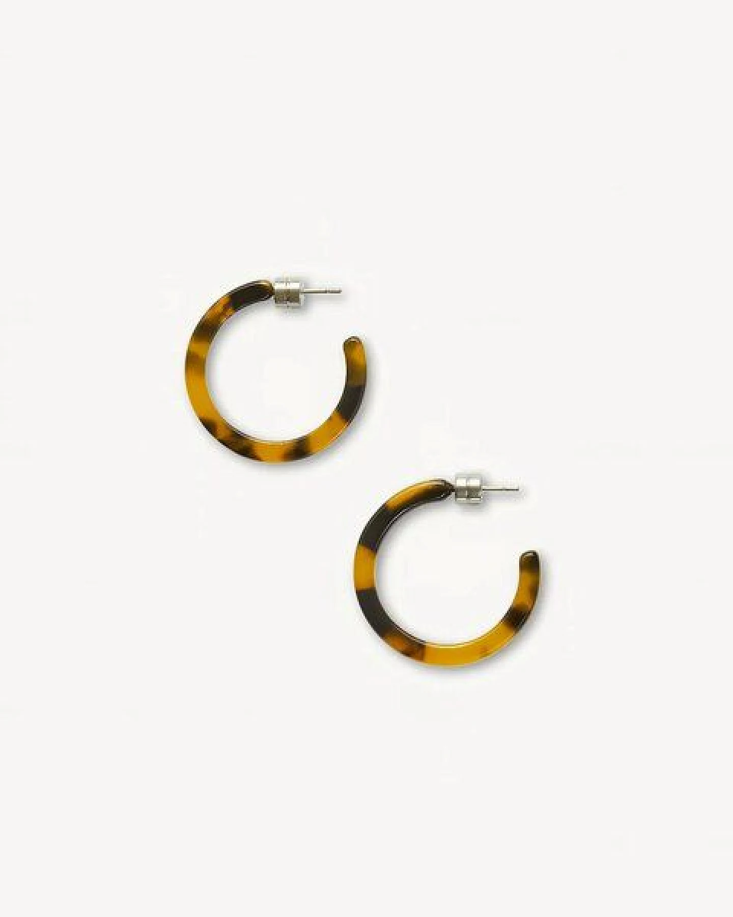 JAN N JUNE MACHETE Runde Ohrringe MINI HOOPS aus Acetat – Ansicht 3
