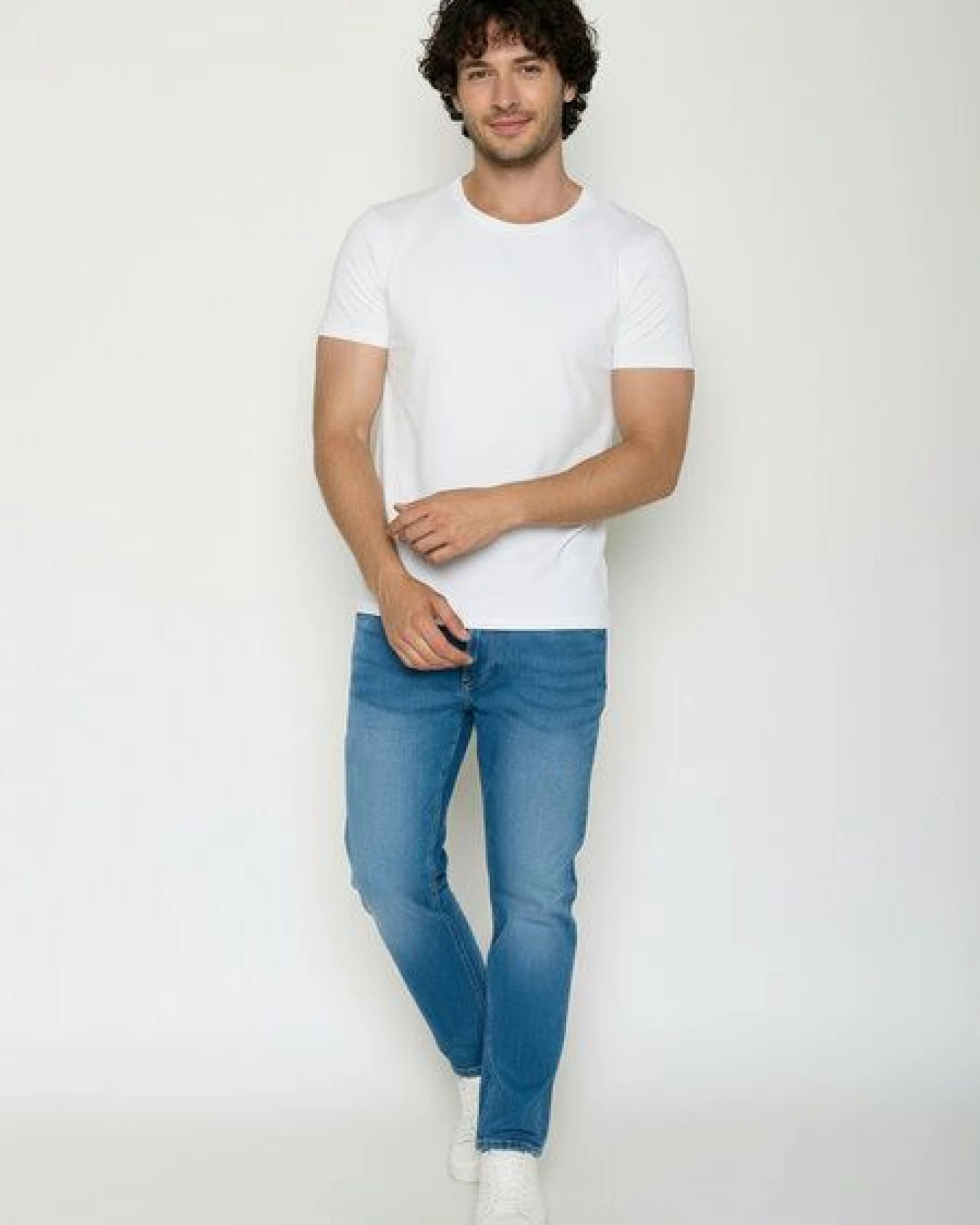 GREENBOMB Basic Guide - Sportliches T-Shirt aus Bio-Baumwolle / GOTS / Fair & Vegan – Ansicht 3