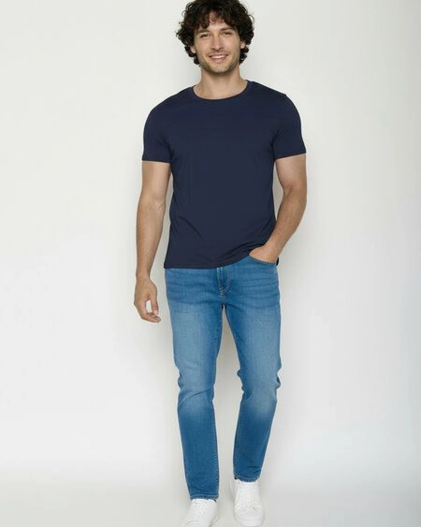 GREENBOMB Basic Guide - Sportliches T-Shirt aus Bio-Baumwolle / GOTS / Fair & Vegan – Ansicht 3