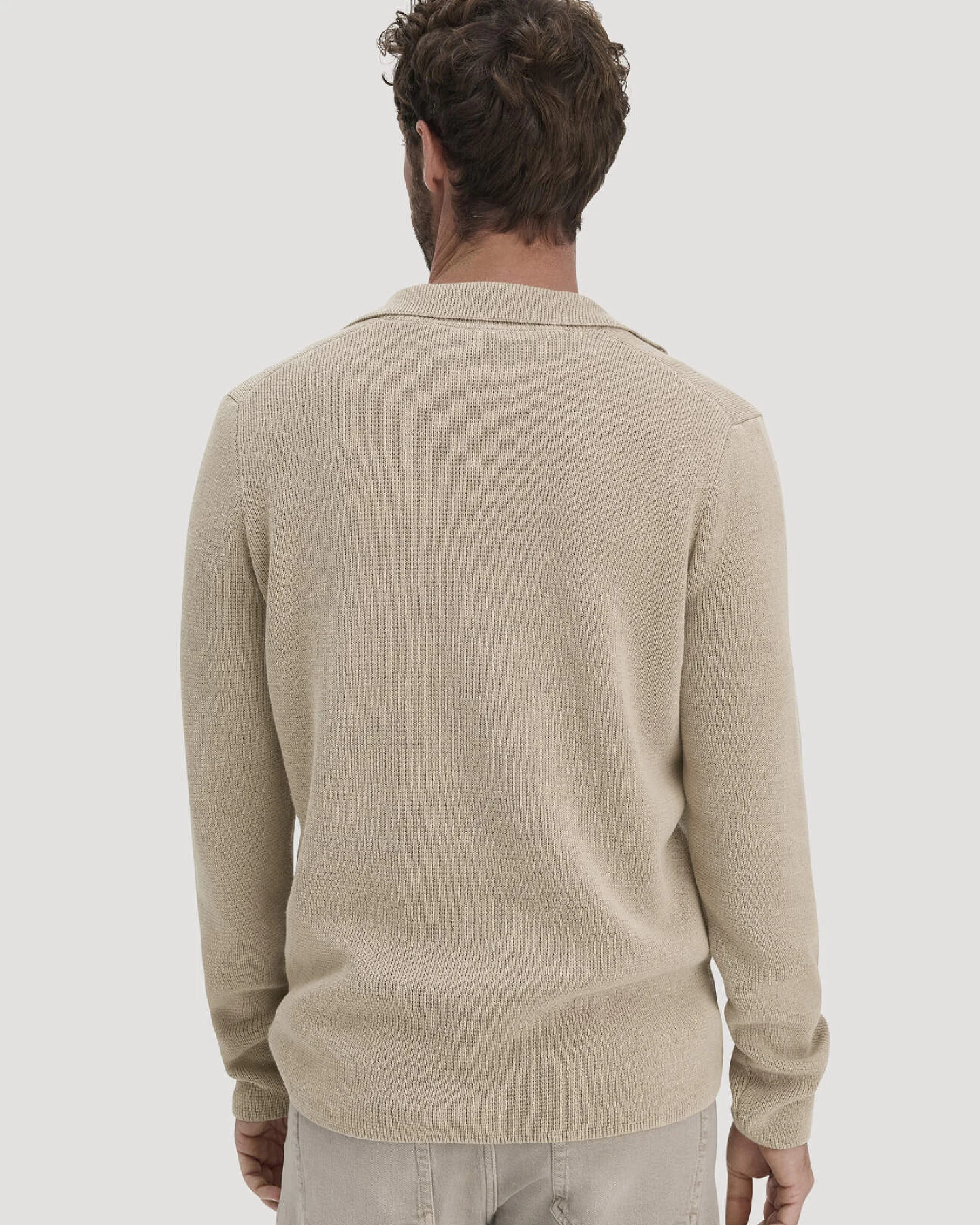 hessnatur Herren Milano Strick Polo Regular aus Leinen mit Bio-Baumwolle und LENZING™ ECOVERO™ Viskose - beige - Größe M – Ansicht 3