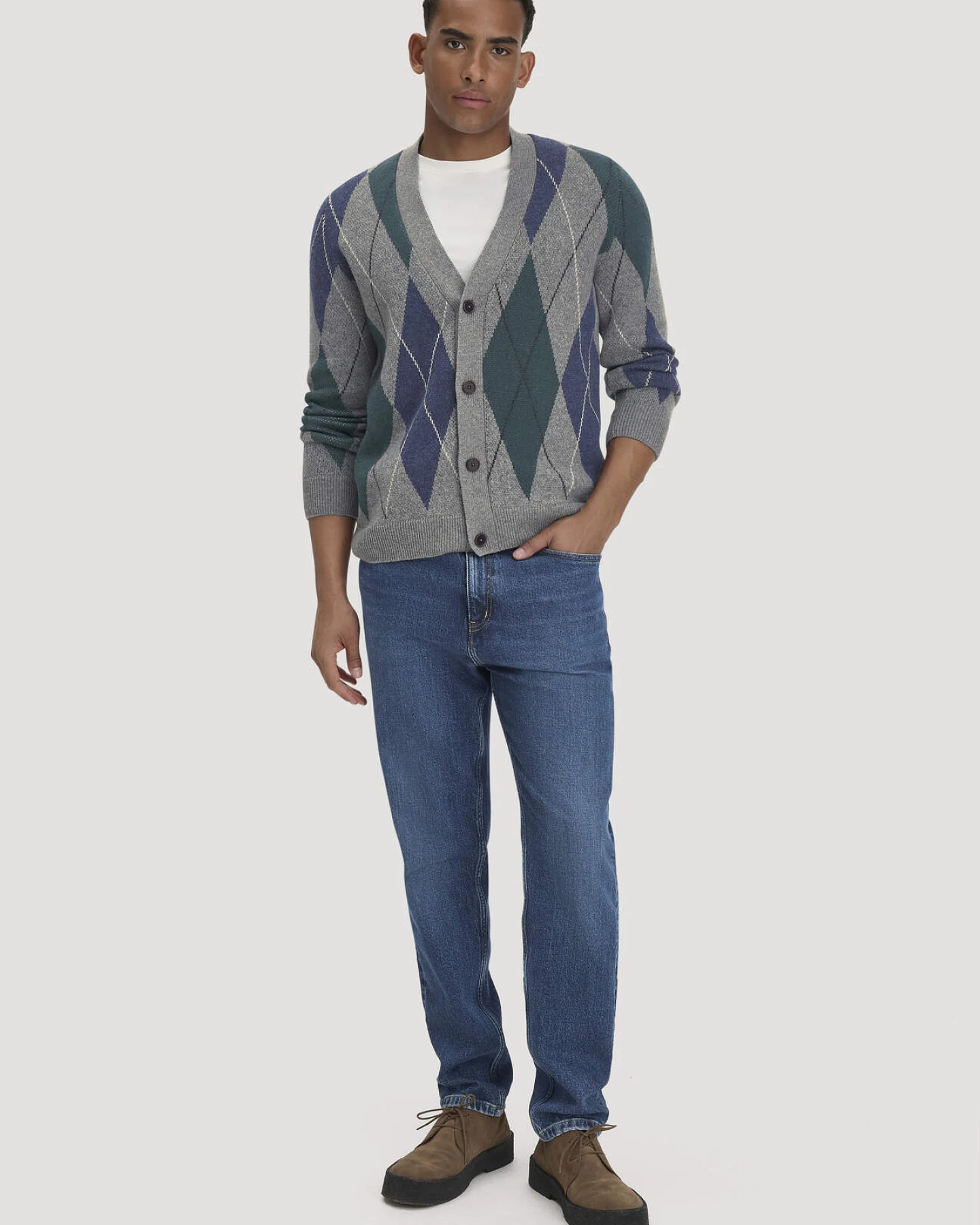 hessnatur Herren Argyle Strick Cardigan Regular aus Schurwolle und Bio-Baumwolle - grau - Größe L – Ansicht 2