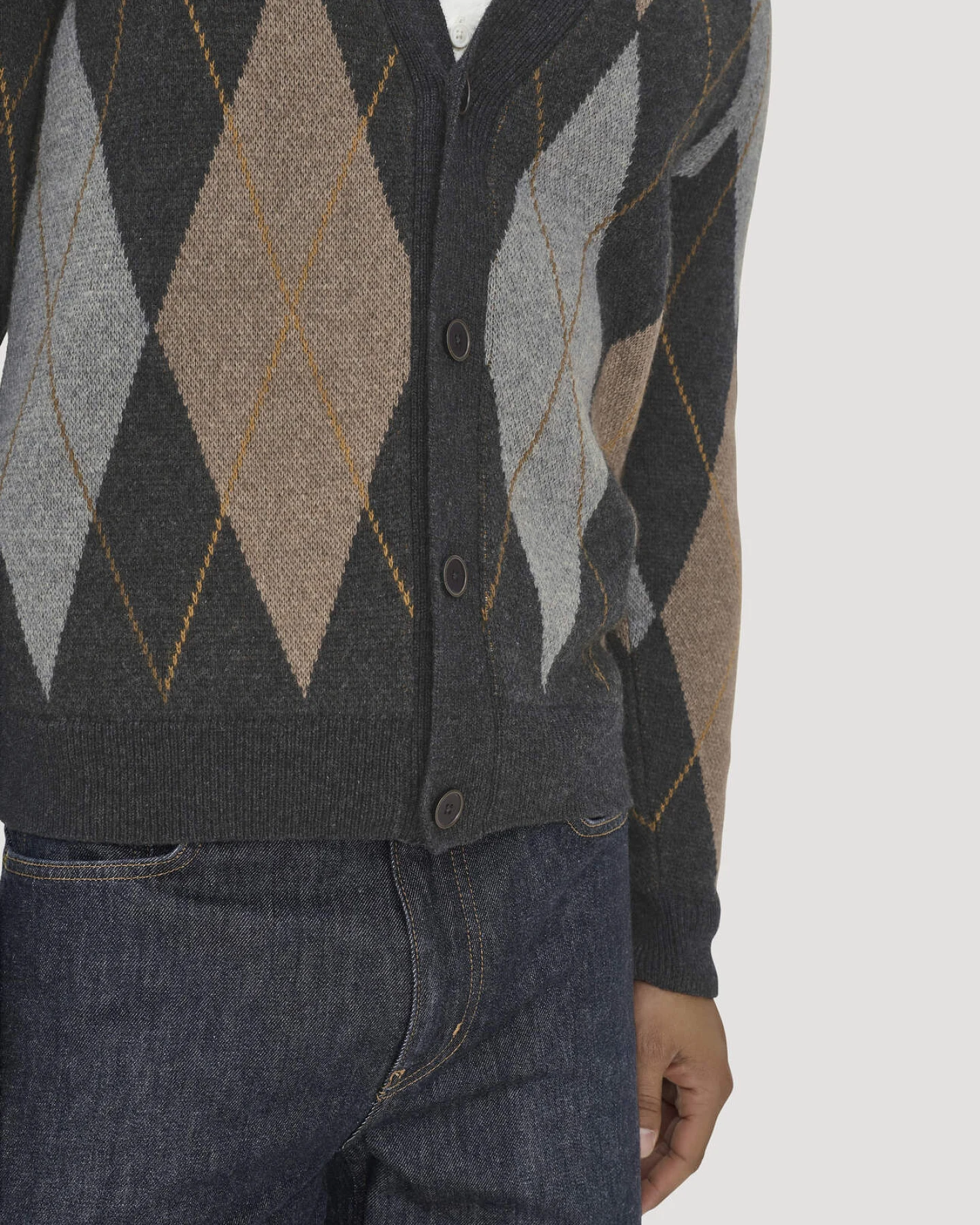 hessnatur Herren Argyle Strick Cardigan Regular aus Schurwolle und Bio-Baumwolle - grau - Größe XXL – Ansicht 4