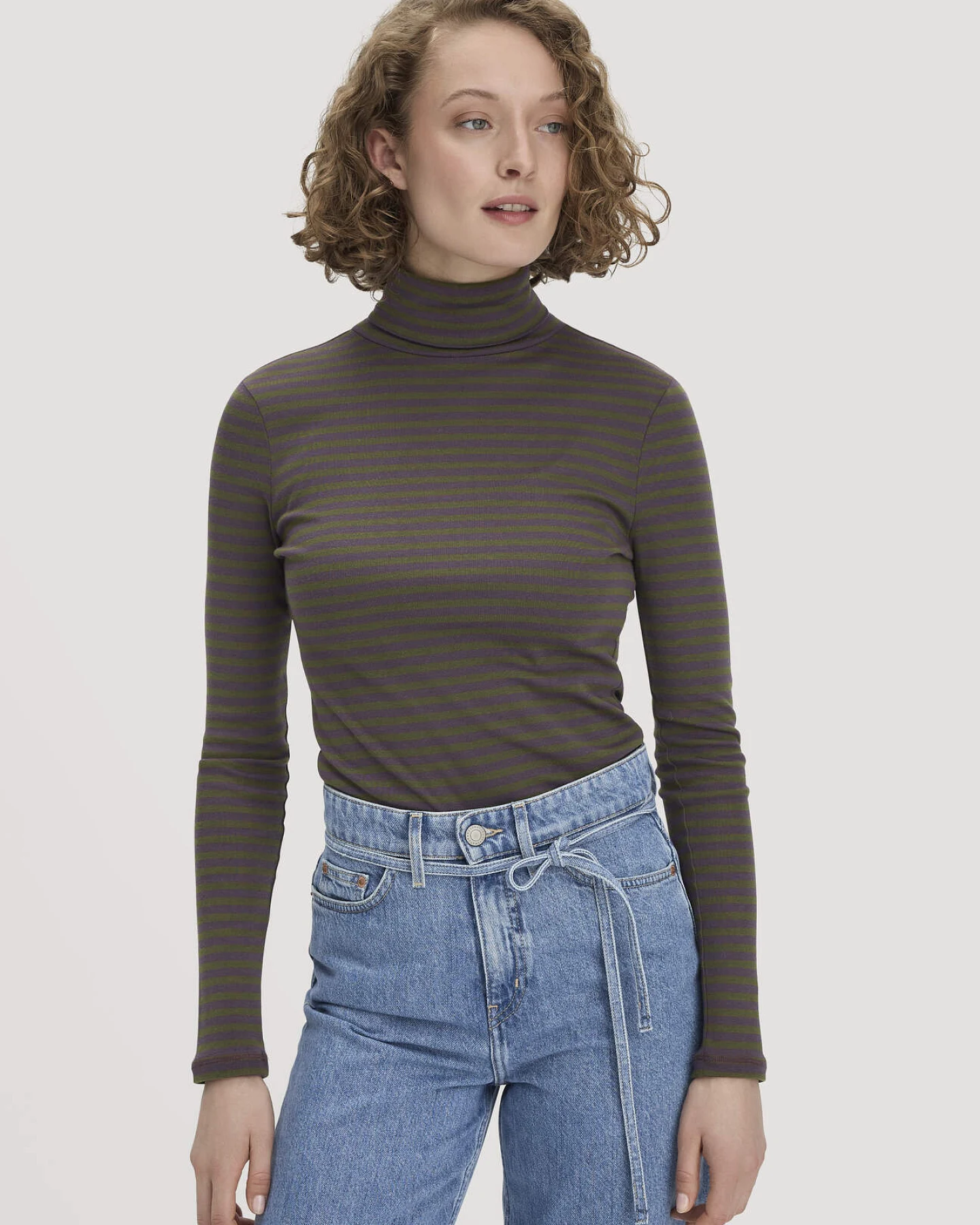 hessnatur Damen Streifen Softrib Longsleeve Fitted aus Bio-Baumwolle und Modal - grün - Größe 44 – Ansicht 2