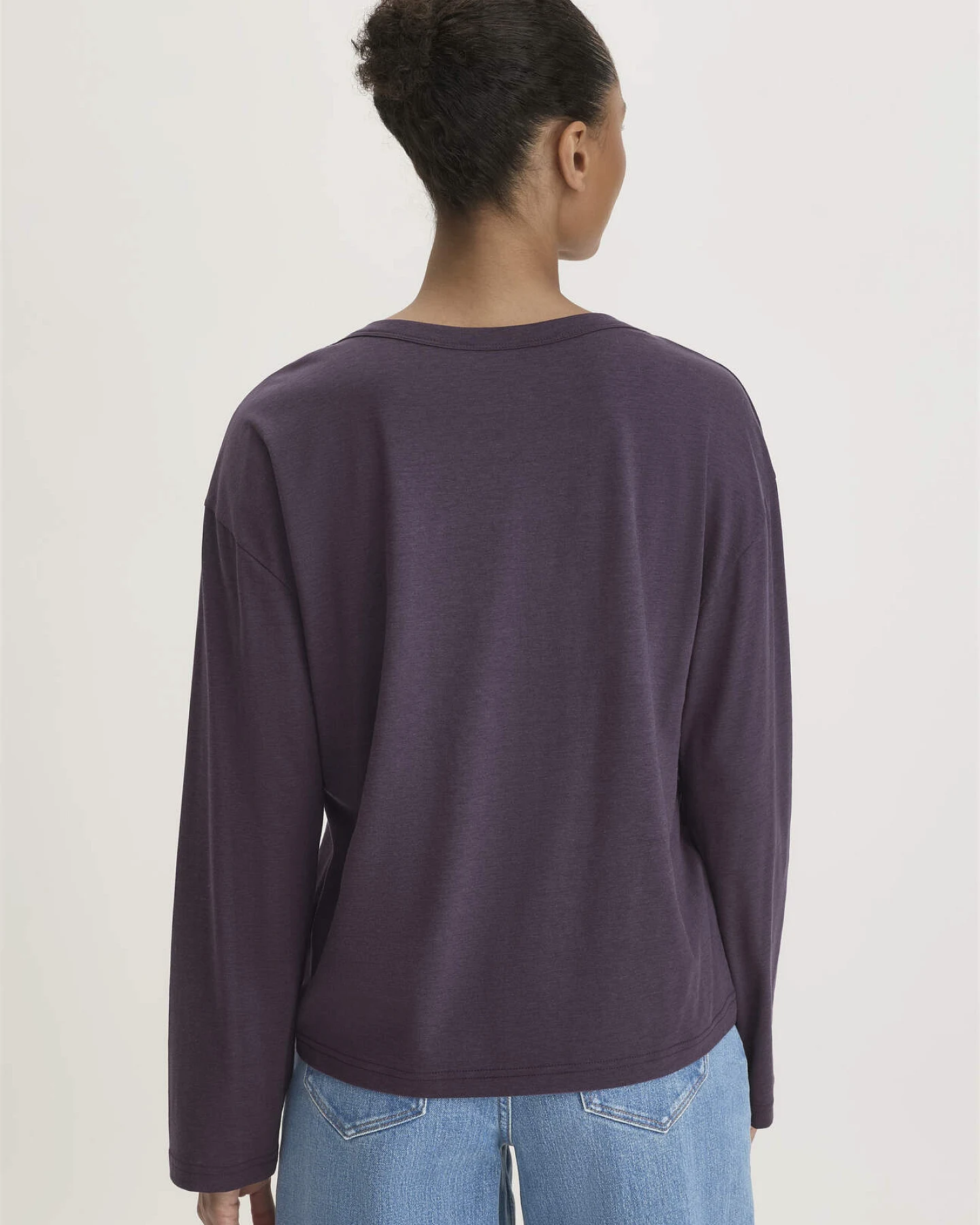 hessnatur Damen Longsleeve Oversize aus TENCEL™ Lyocell und Bio-Baumwolle - lila - Größe L – Ansicht 3