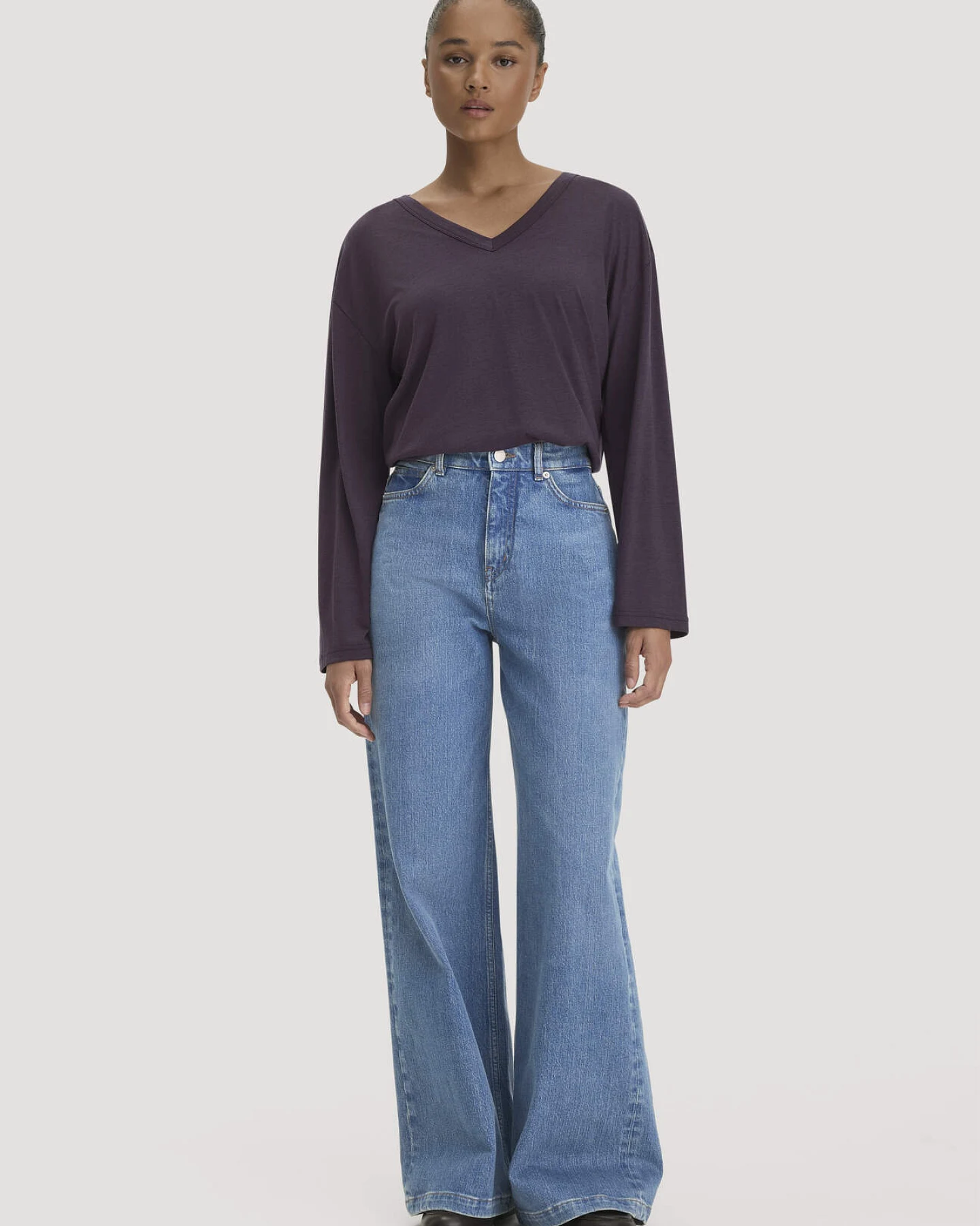 hessnatur Damen Longsleeve Oversize aus TENCEL™ Lyocell und Bio-Baumwolle - lila - Größe S – Ansicht 2