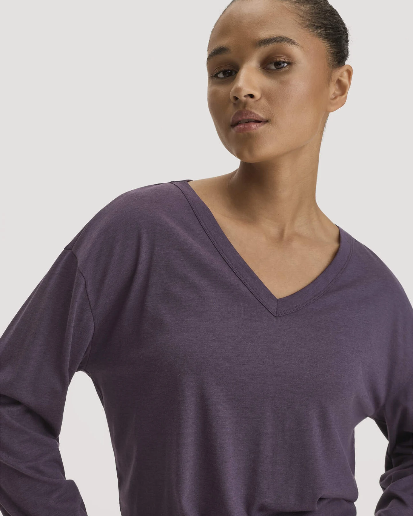 hessnatur Damen Longsleeve Oversize aus TENCEL™ Lyocell und Bio-Baumwolle - lila - Größe S – Ansicht 4