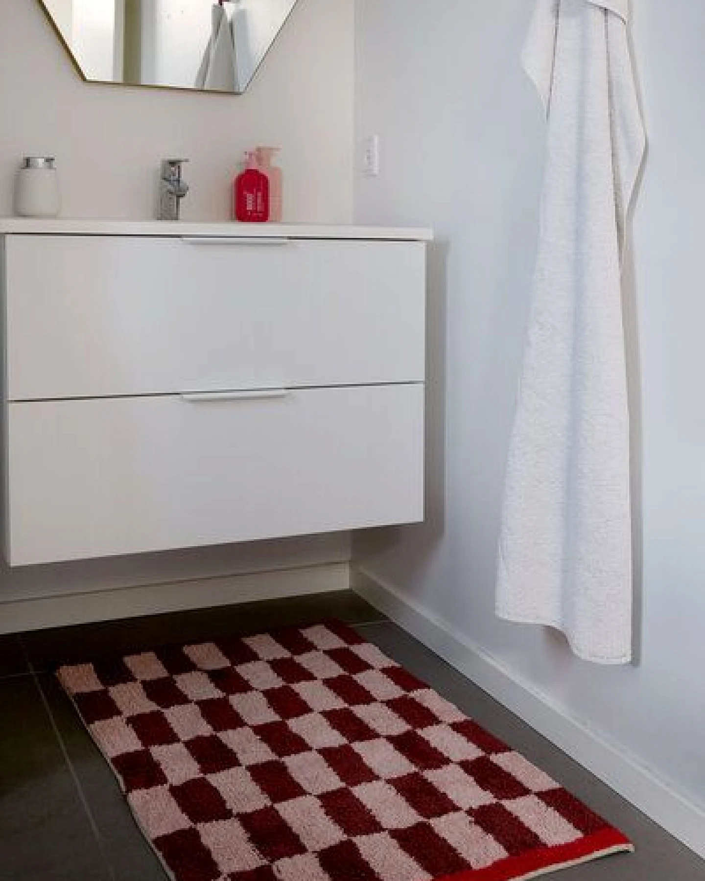 liv interior Hand-getüftete Badematte LUCKY – Ansicht 3