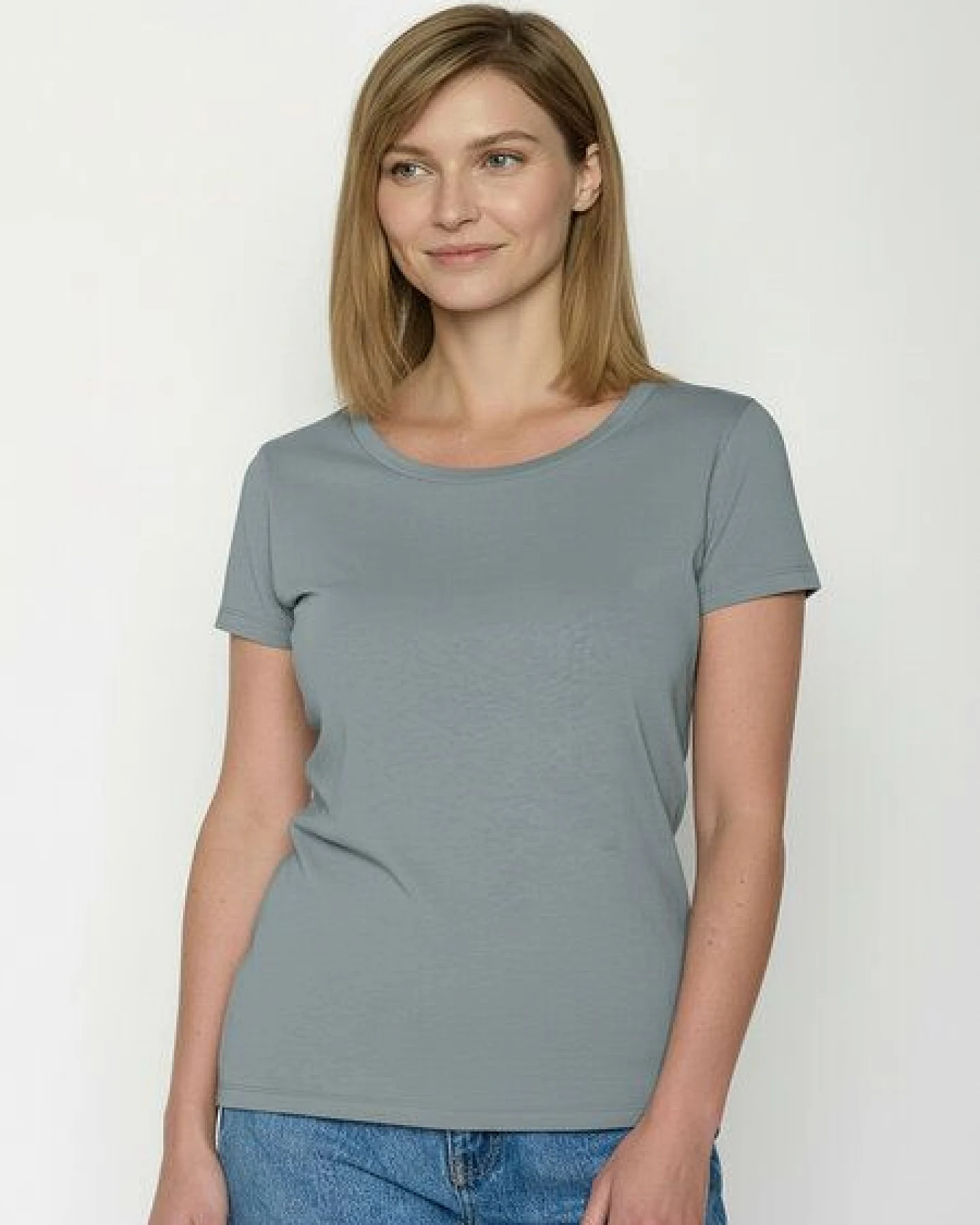 GREENBOMB Basic Loves - Sportliches T-Shirt aus Bio-Baumwolle / GOTS / Fair & Vegan – Ansicht 2