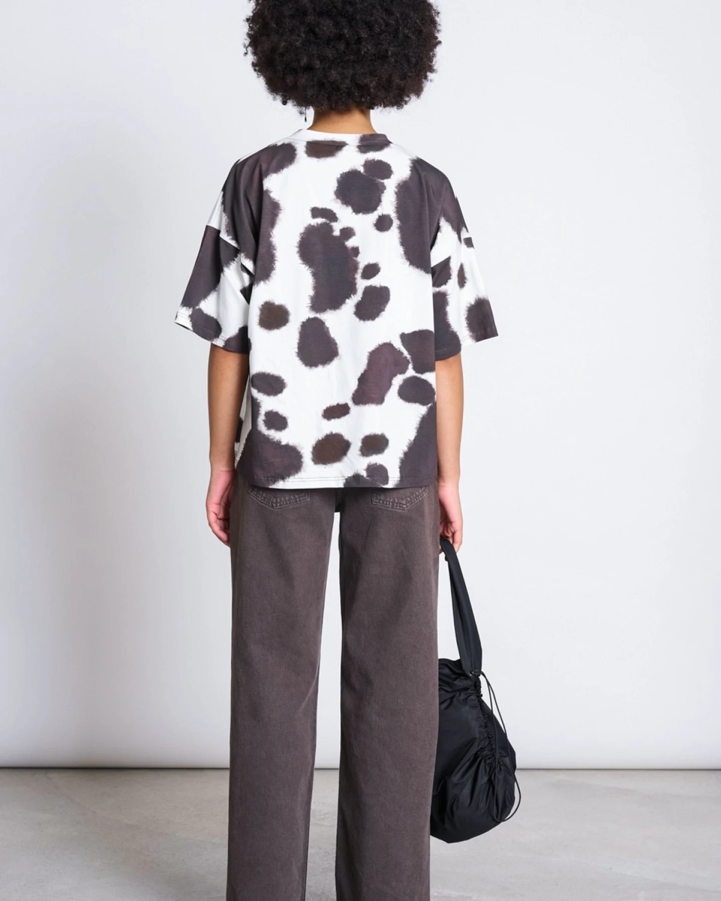 T-Shirt Arlen Cow Print Braun – Ansicht 3