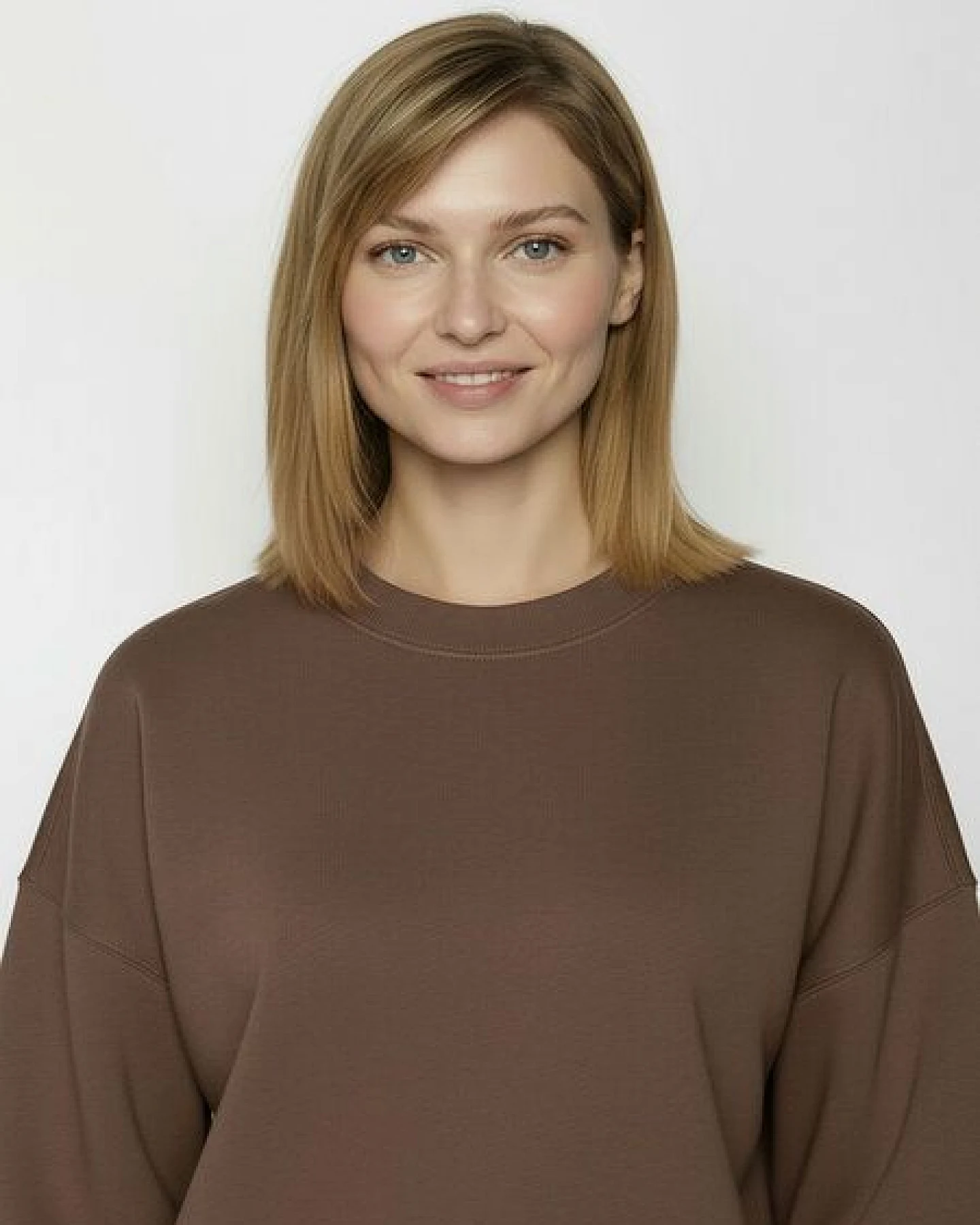 GREENBOMB Basic Core - Lässiges Sweatshirt aus Bio-Baumwolle / GOTS / Fair & Vegan – Ansicht 2